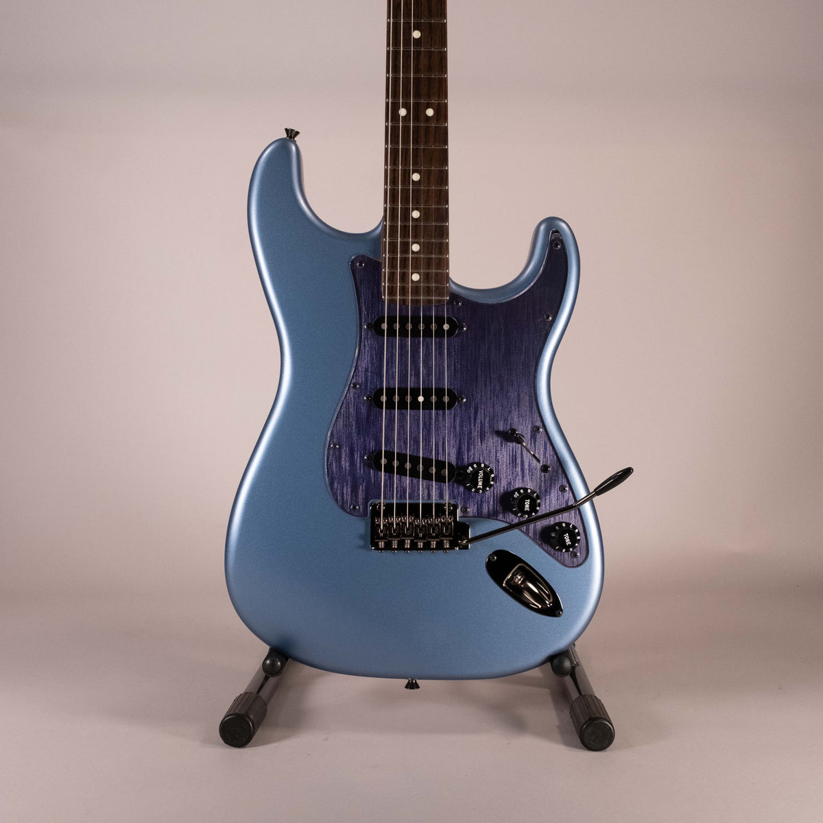 Fender Made in Japan Hybrid II Stratocaster Satin Metallic Matte Aero Blue