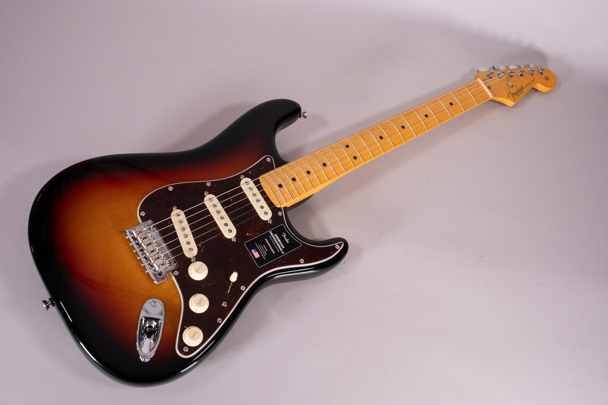 Fender American Professional II Stratocaster Sss 3 Color Sunburst