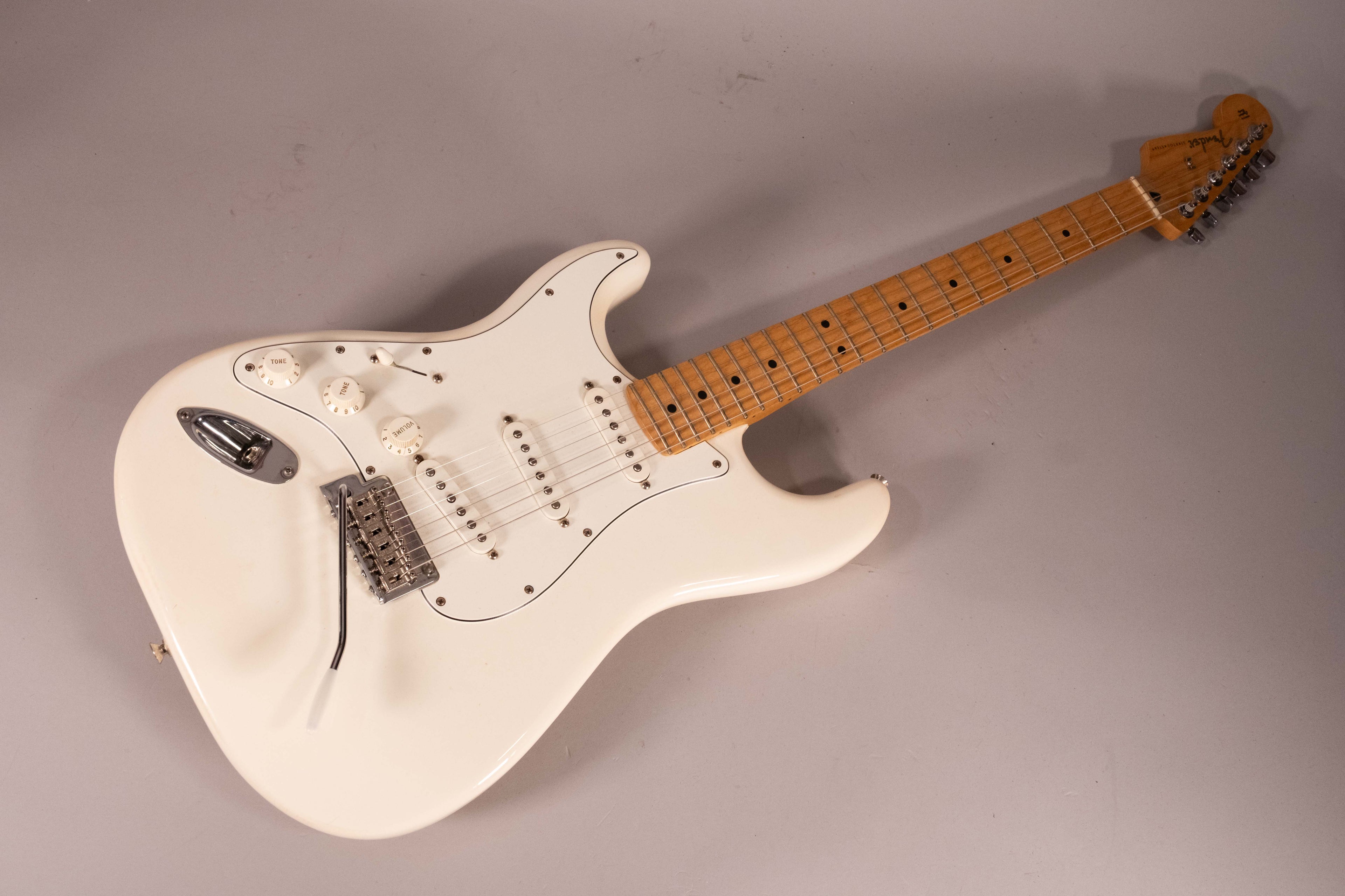 FENDER STRATO MEX OW LEFT USATA