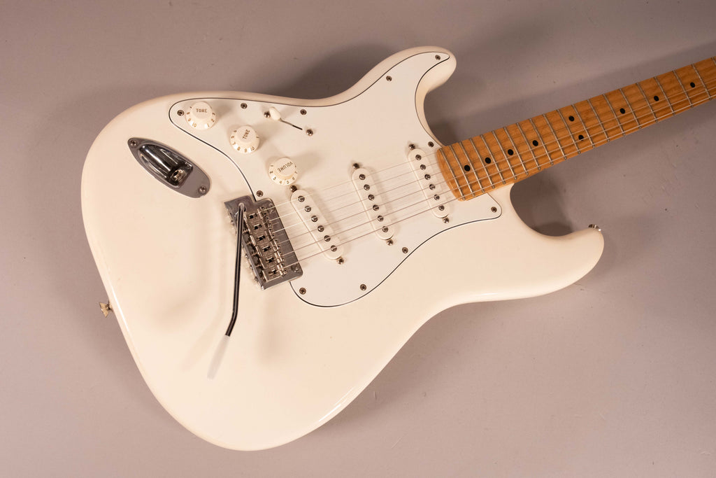 FENDER STRATO MEX OW LEFT USATA