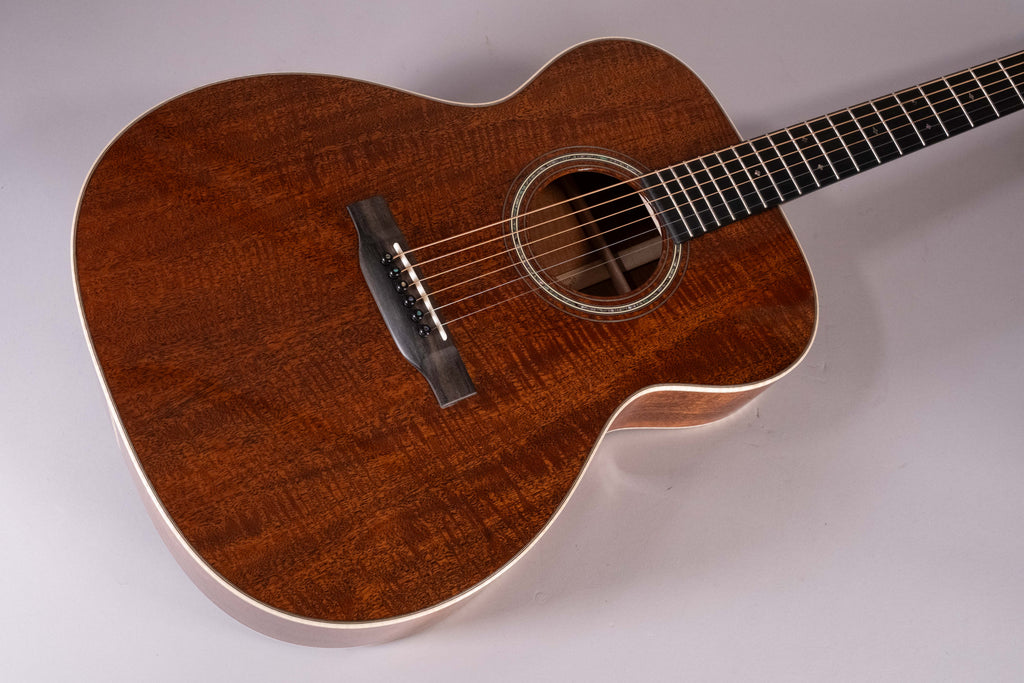 Martin Custom Shop Namm 2026 Flamed Mahogany