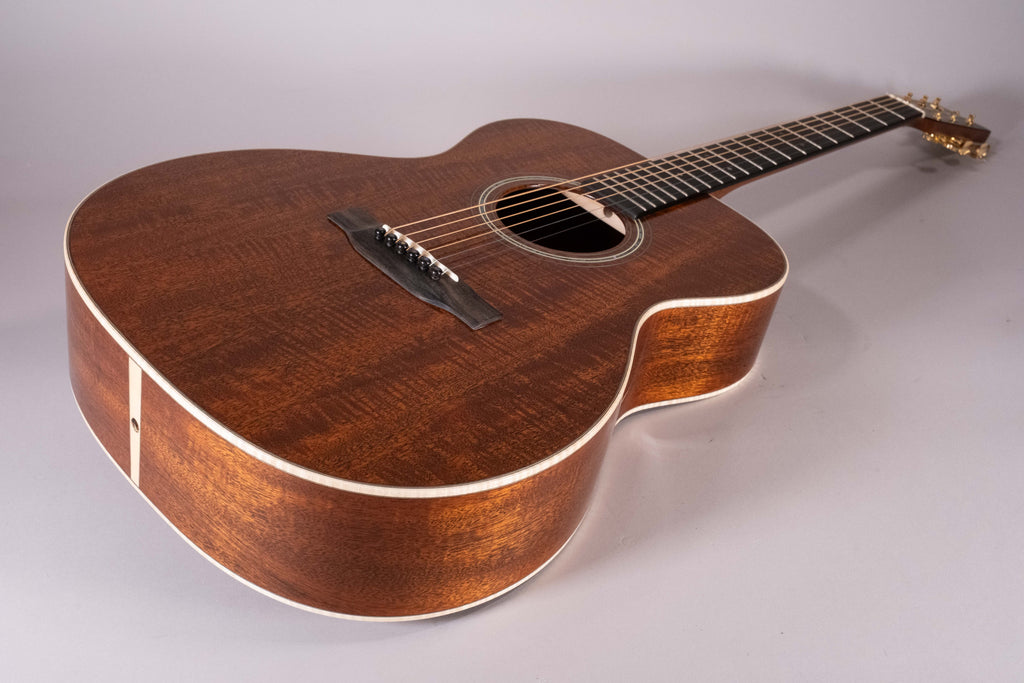 Martin Custom Shop Namm 2026 Flamed Mahogany