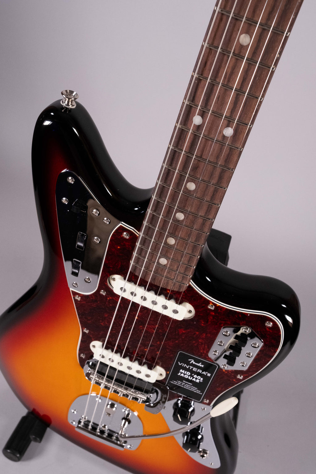 Fender Vintera III Mid 60 Jaguar Rw 3 Color Sunburst
