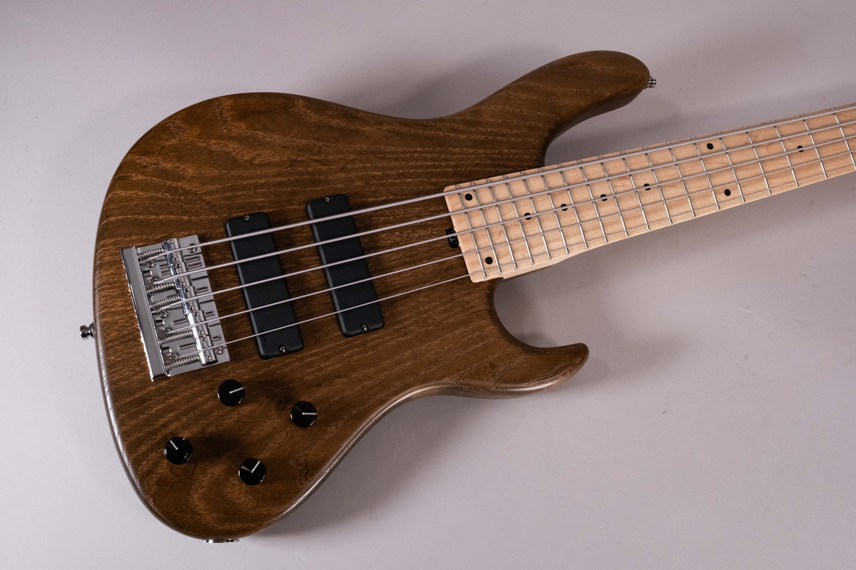 Sadowsky Metroline Bass 5 24 Modern Antique Tobacco Satin