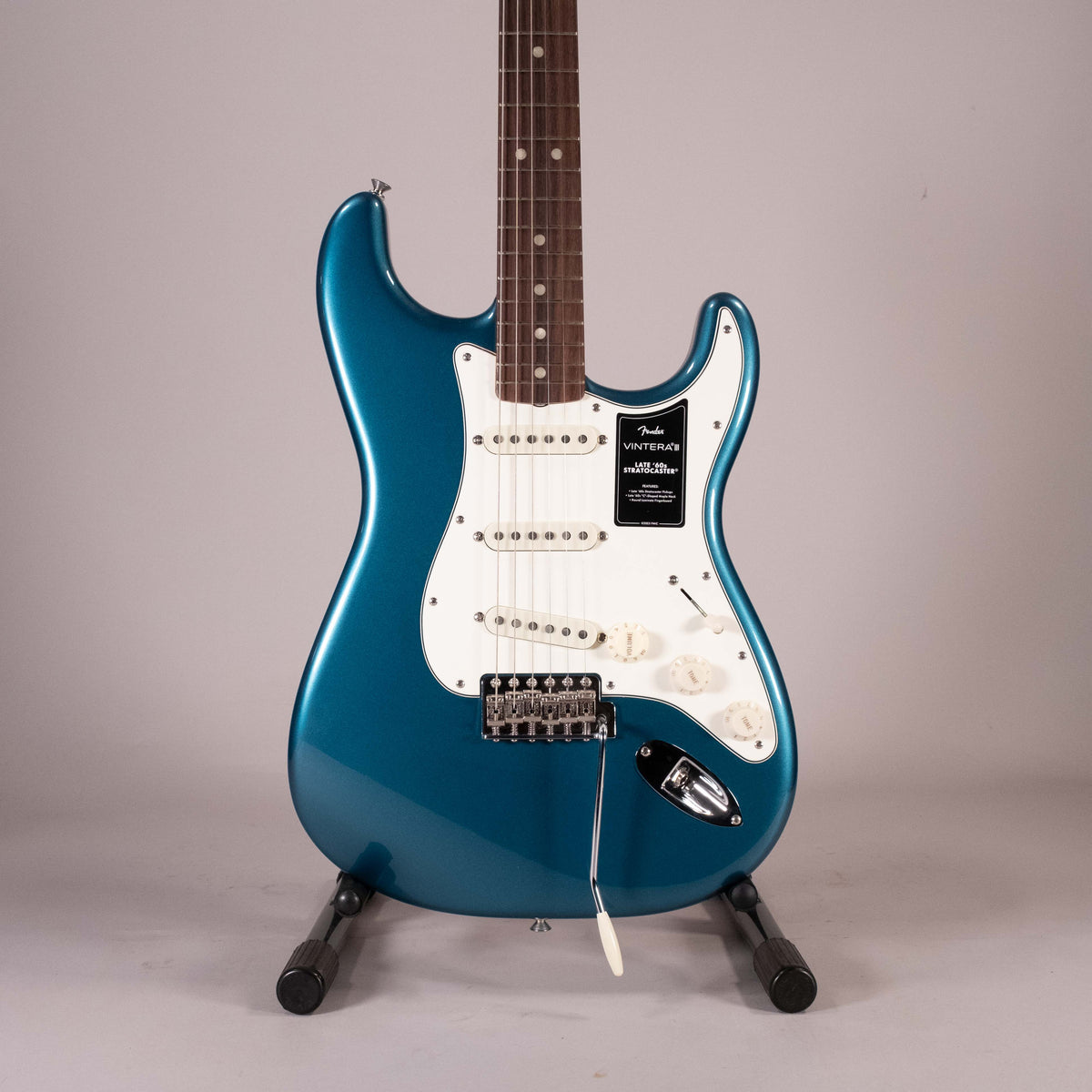 Fender Vintera III Late 60s Stratocaster RW Ocean Turquoise