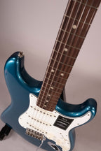 Fender Vintera III Late 60s Stratocaster RW Ocean Turquoise