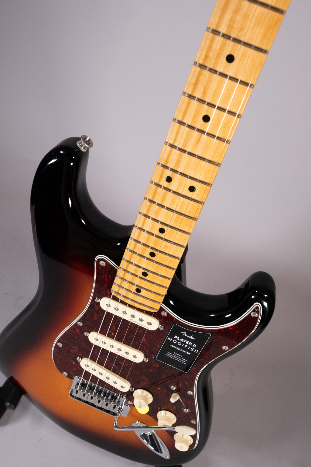 Fender Player II Modified Stratocaster HSS Maple Fingerboard 3 Tone Sunburst