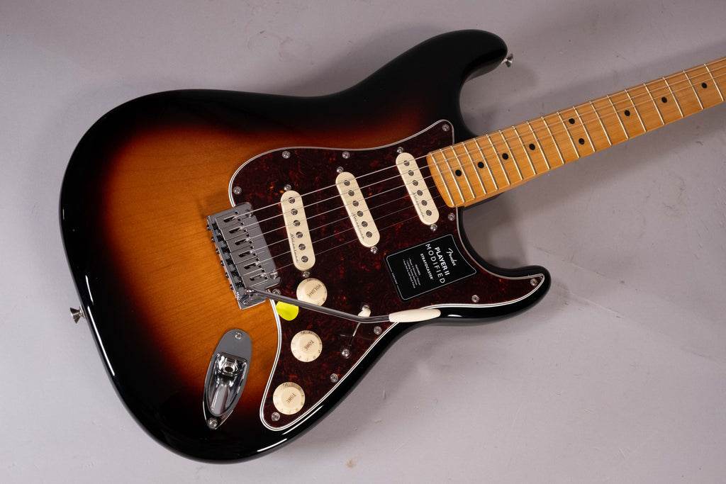 Fender Player II Modified Stratocaster HSS Maple Fingerboard 3 Tone Sunburst
