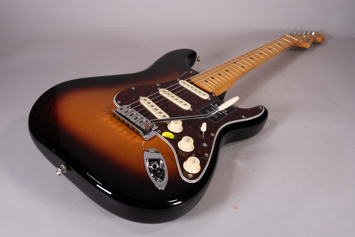 Fender Player II Modified Stratocaster HSS Maple Fingerboard 3 Tone Sunburst