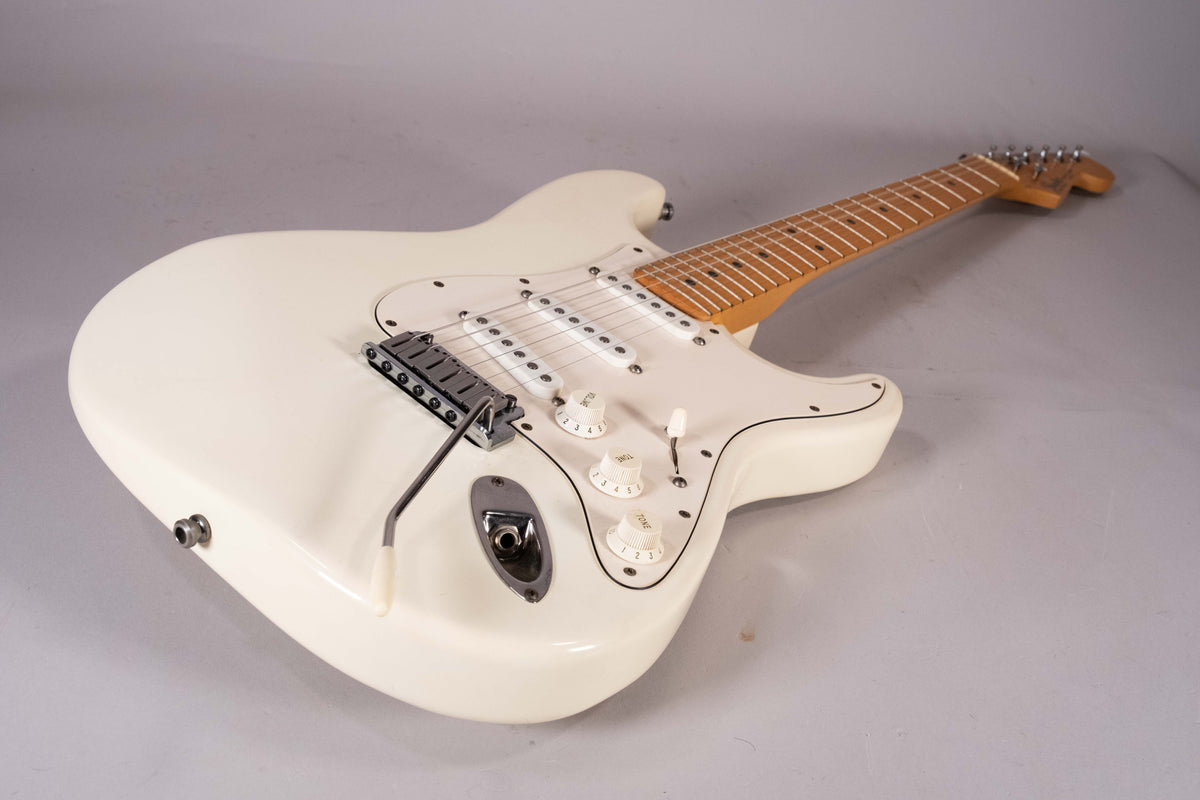 FENDER STRATO AM STD USATA