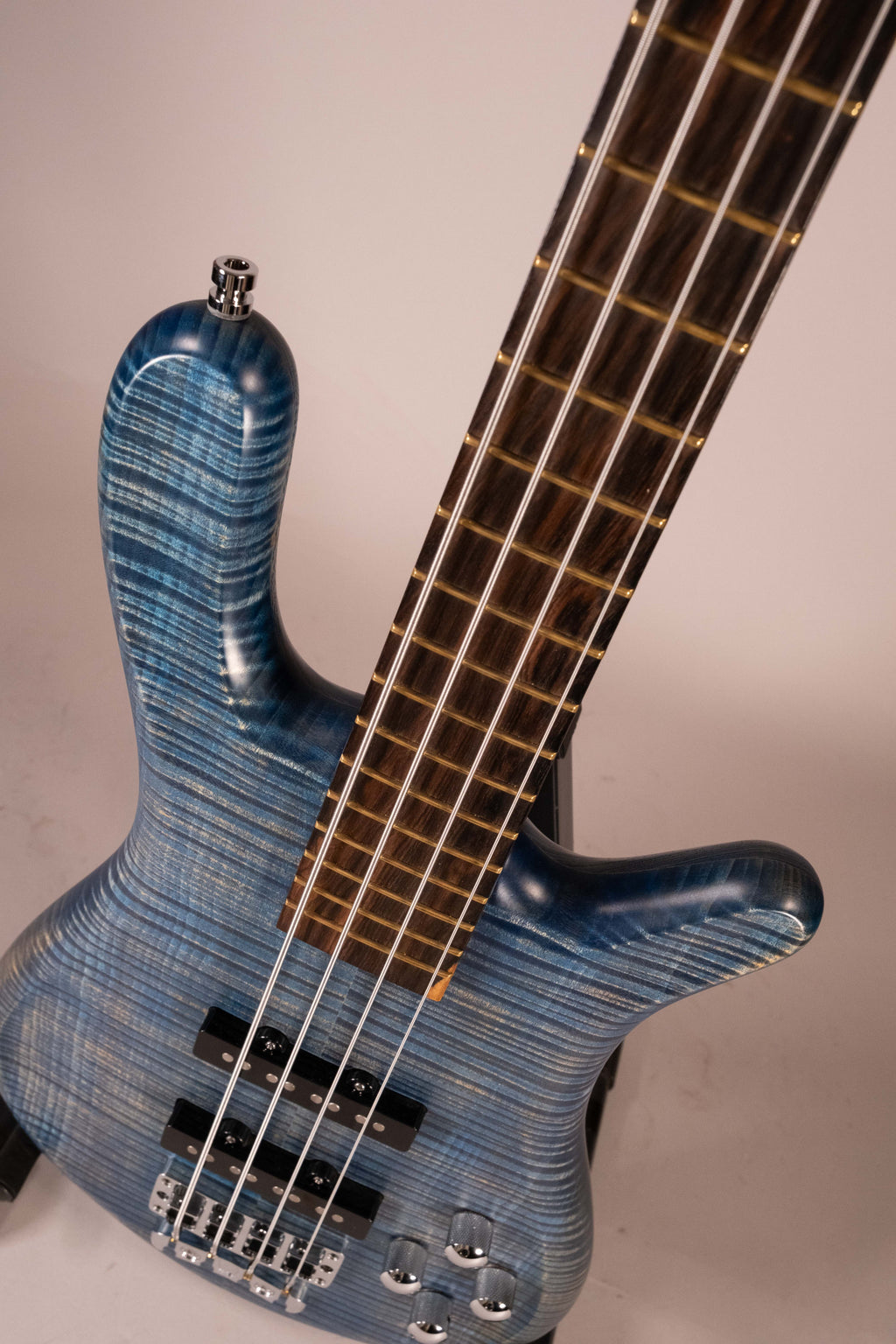 WARWICK LTD 4C USATO