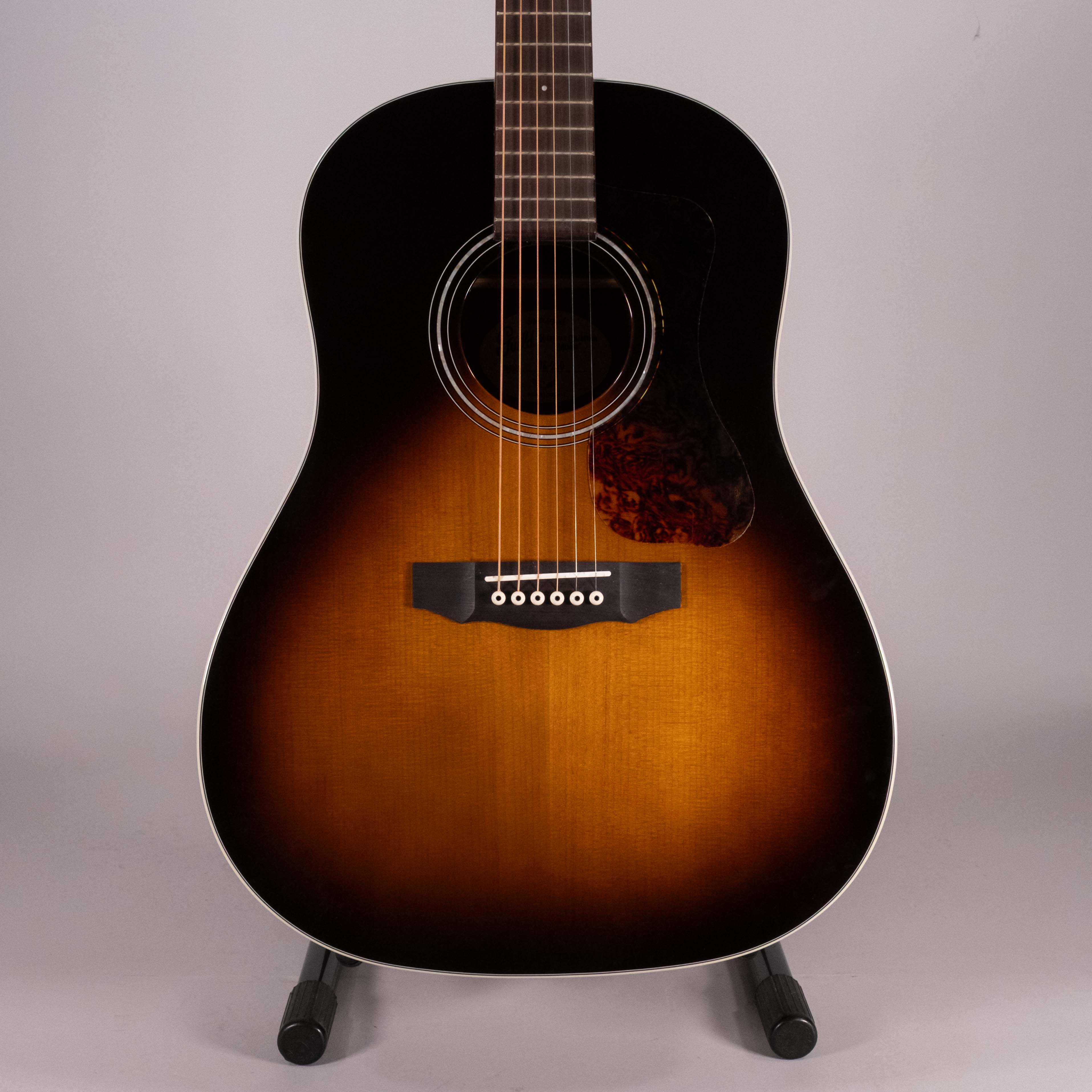 Guild italia Ds-240 slope shoulder d tear drop burst