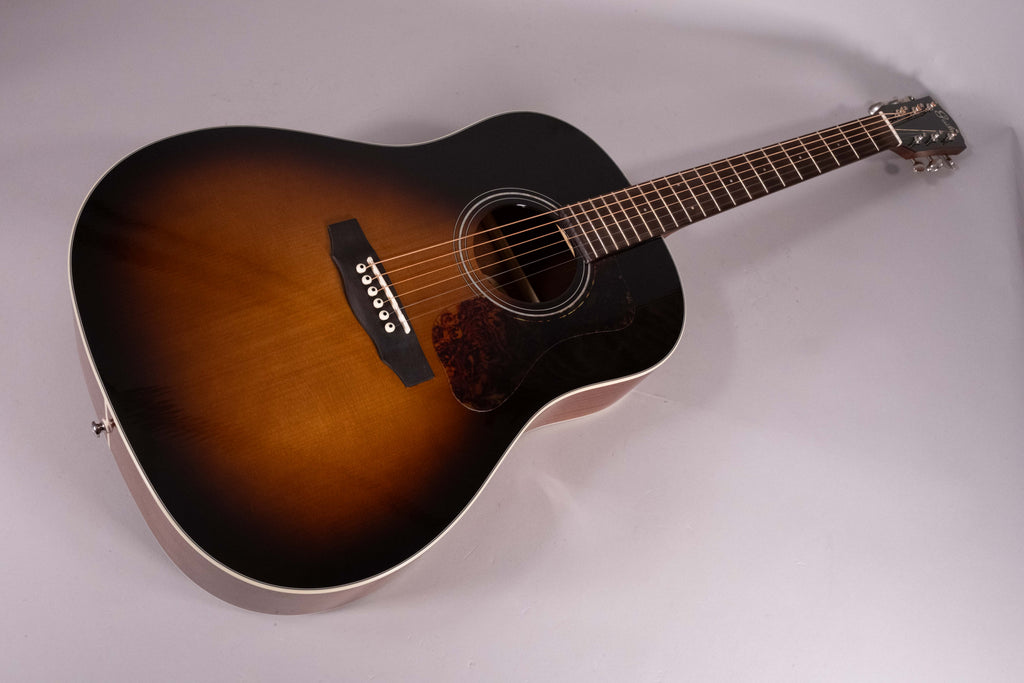 Guild italia Ds-240 slope shoulder d tear drop burst