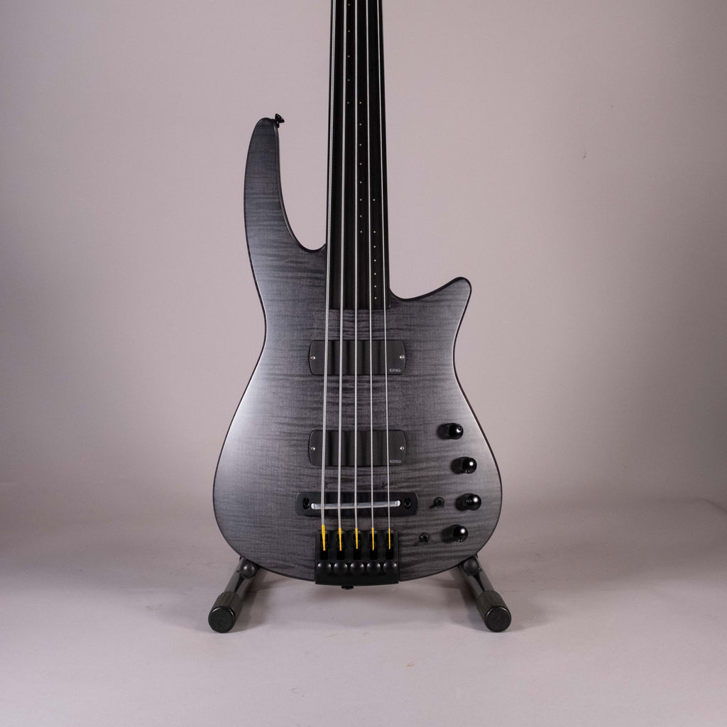 NS RADIUS 5 FRETLESS USATO