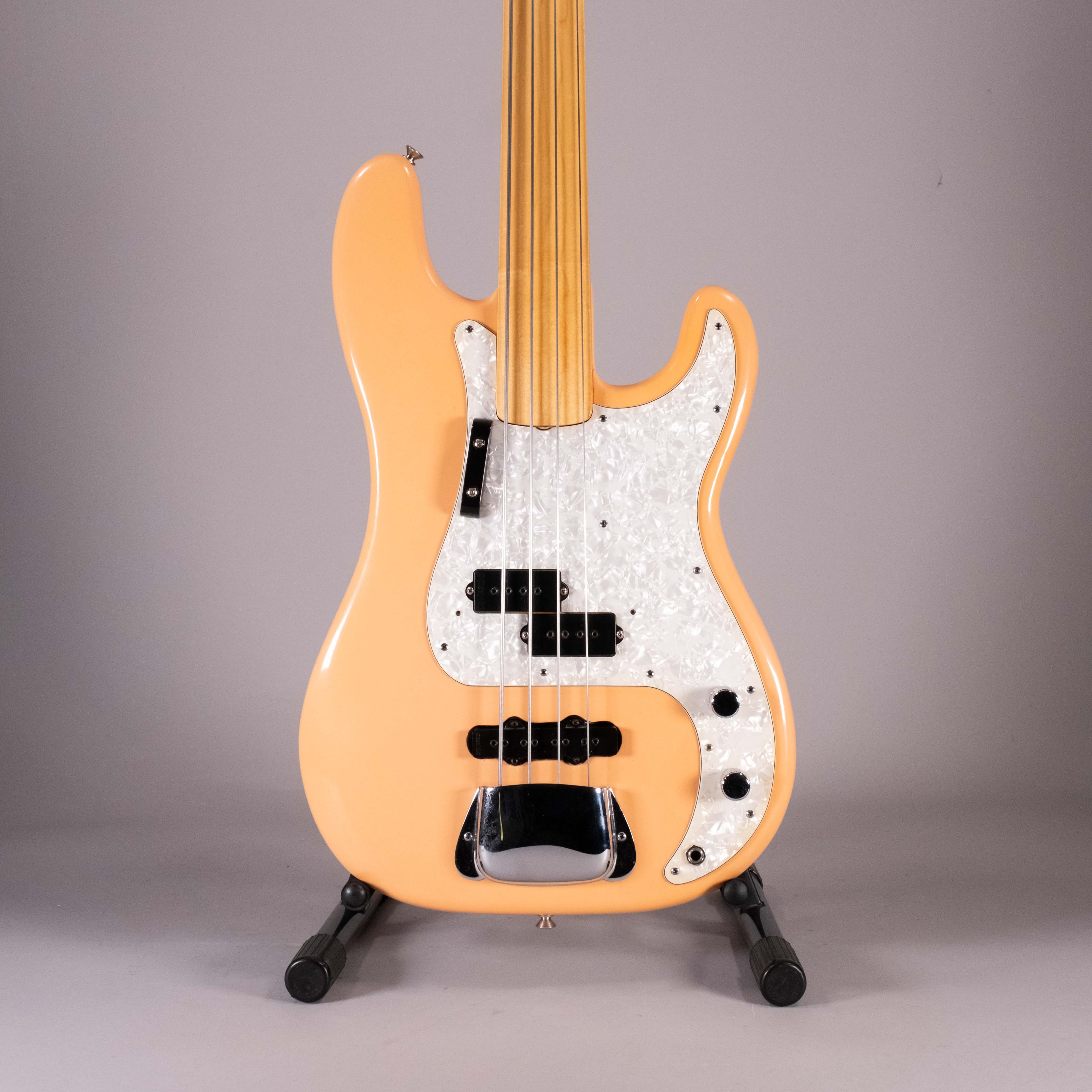 FENDER PJ FRETLESS MODIFICATO USATO