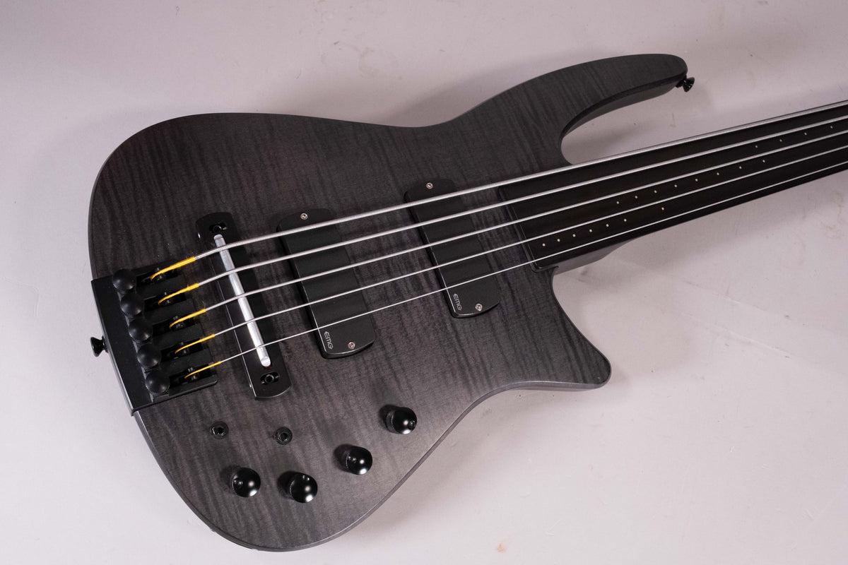 NS RADIUS 5 FRETLESS USATO