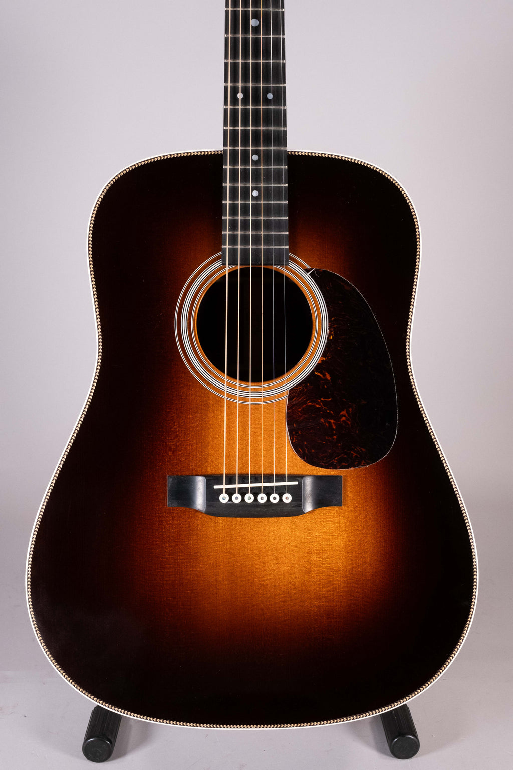 MARTIN HD28  SUNBURST USATA