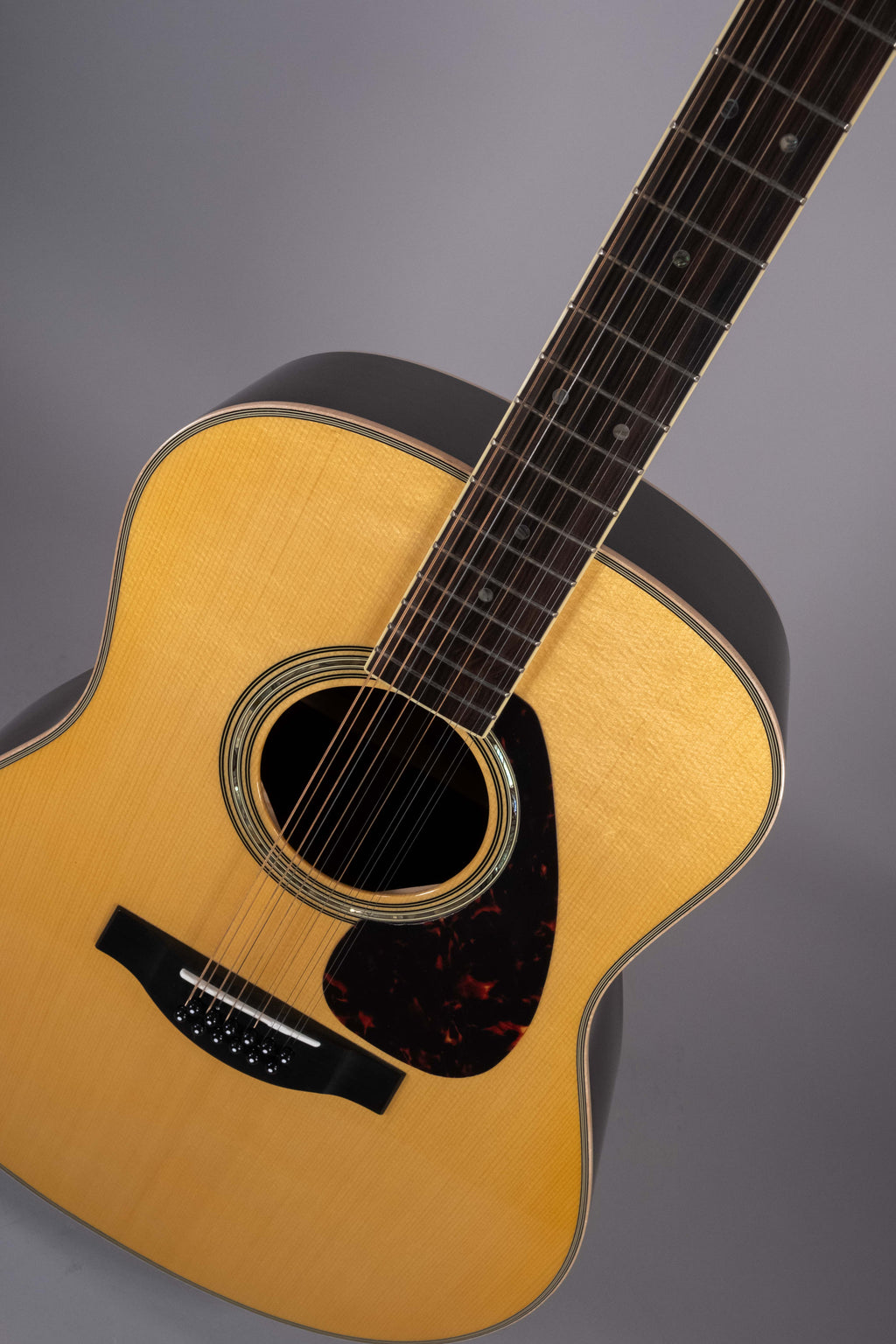 YAMAHA LL16 XII C USATA