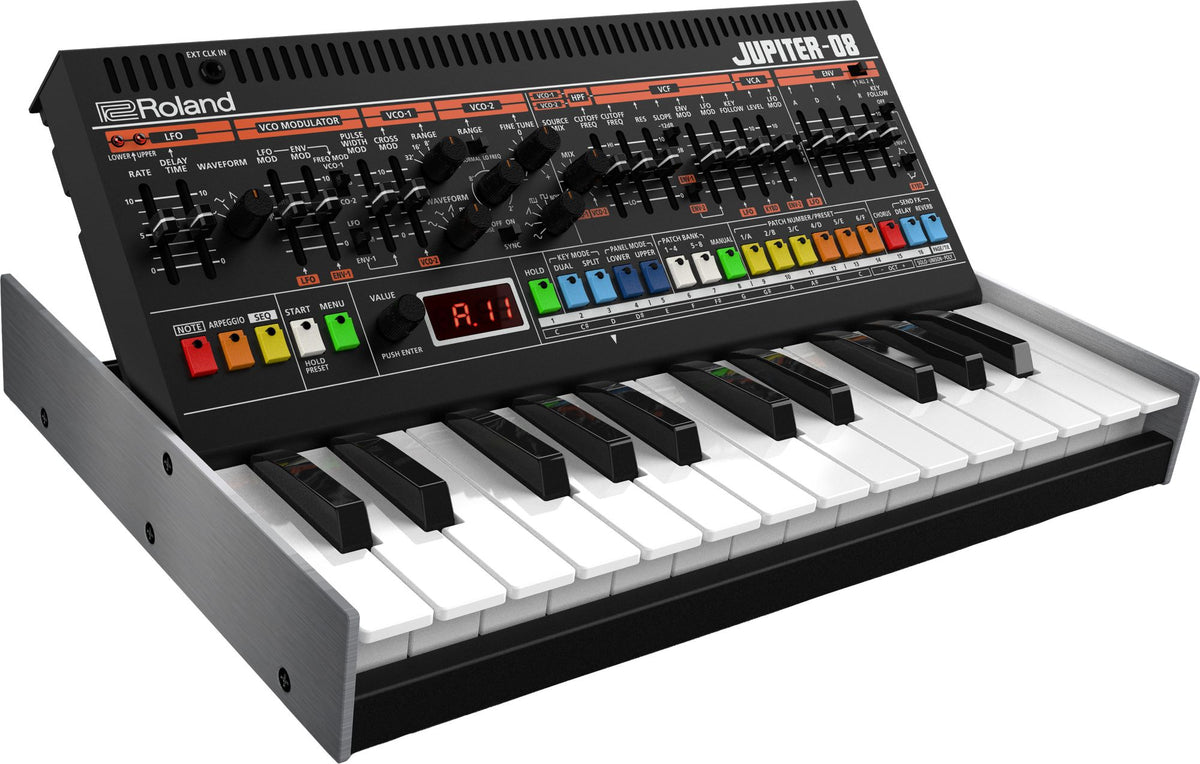 Roland Jupiter 08 (Preordine)