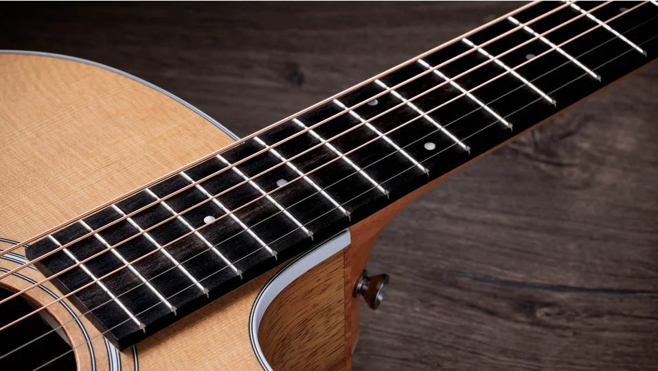 Taylor 214Ce Koa Spruce Chitarra Acustica