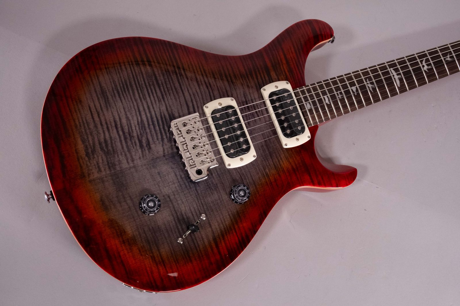 Prs SE Custom 24 Charcoal Cherry Burst 2025