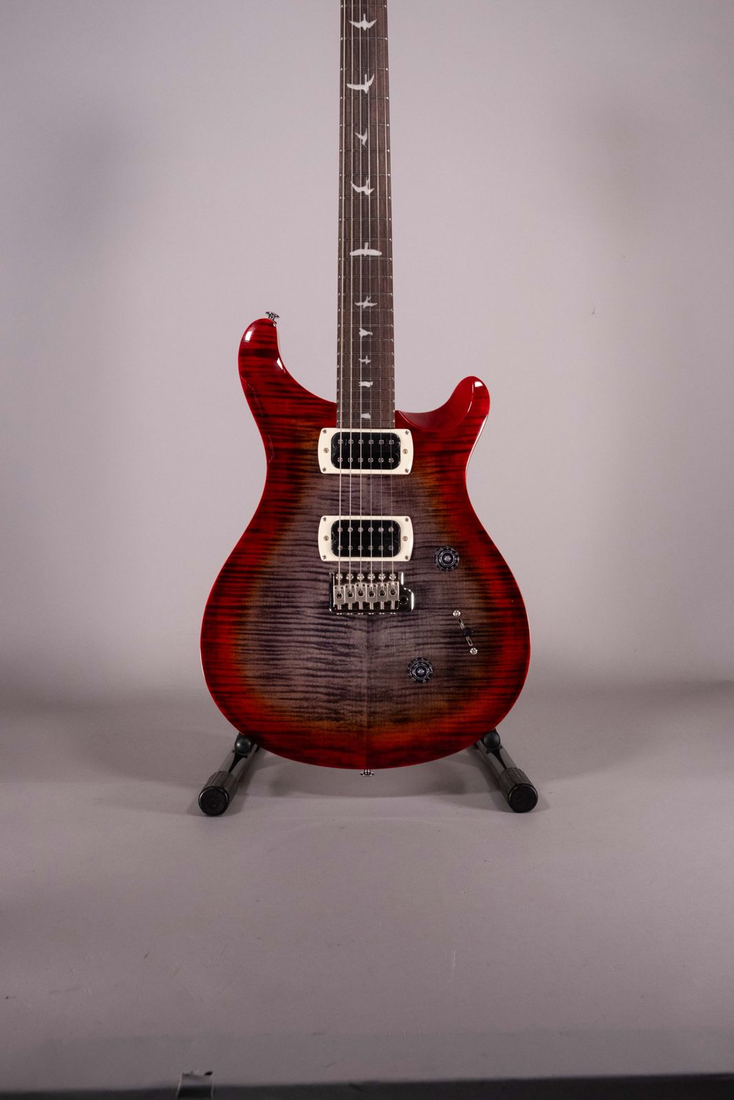 Prs SE Custom 24 Charcoal Cherry Burst 2025