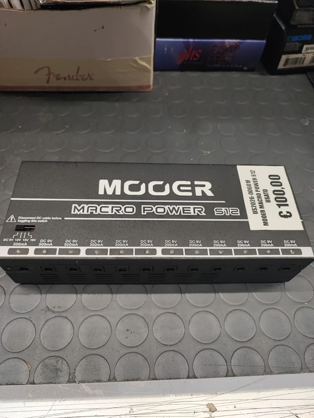 MOOER MACRO POWER S12 USATO