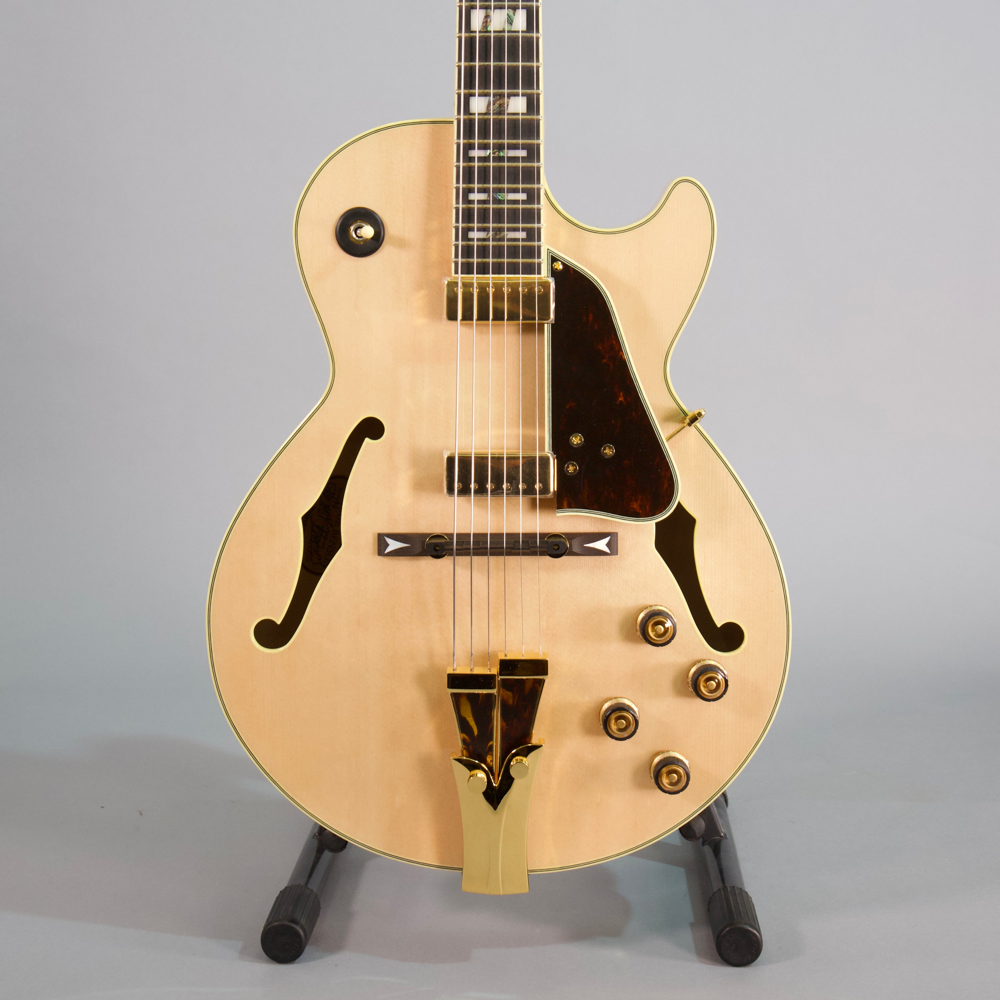 Ibanez George Benson Gb10Nt Semi-Hollow Guitar Natural With Case