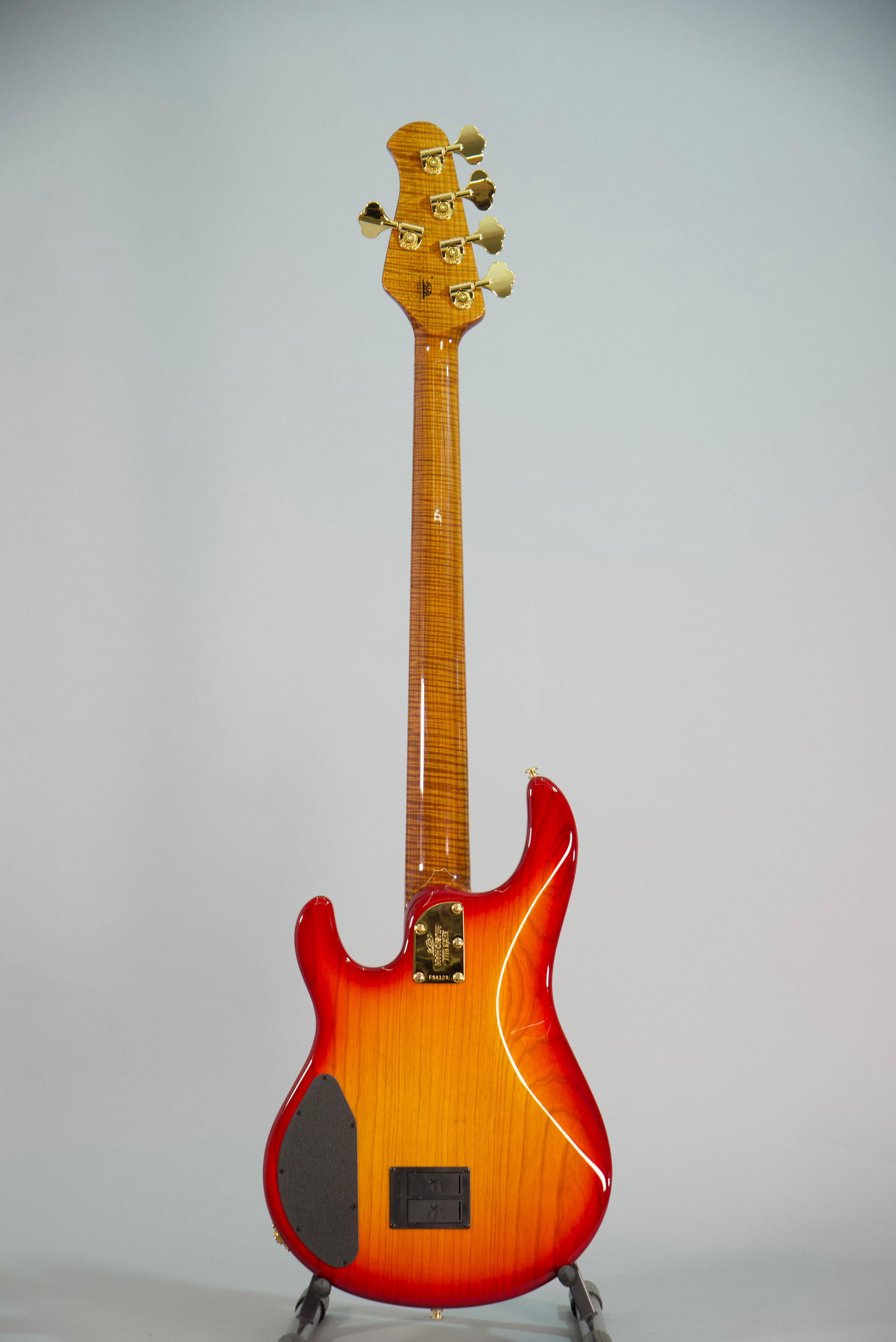 MusicMan BFR Stingray 5 Special Fuego Fretless 21 Of 105