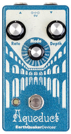 Earthquaker Aqueduct Pitch Vibrato