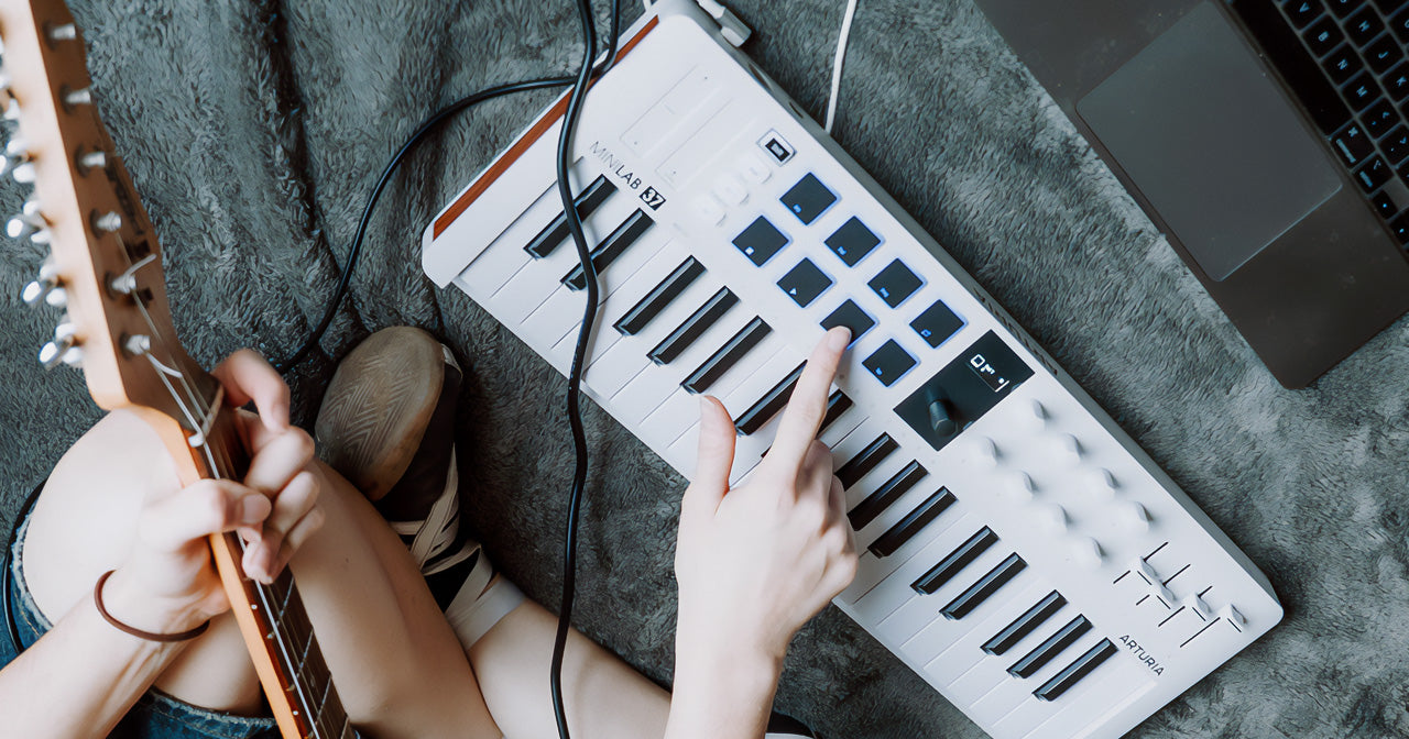 Arturia MiniLab 37 MK3 White