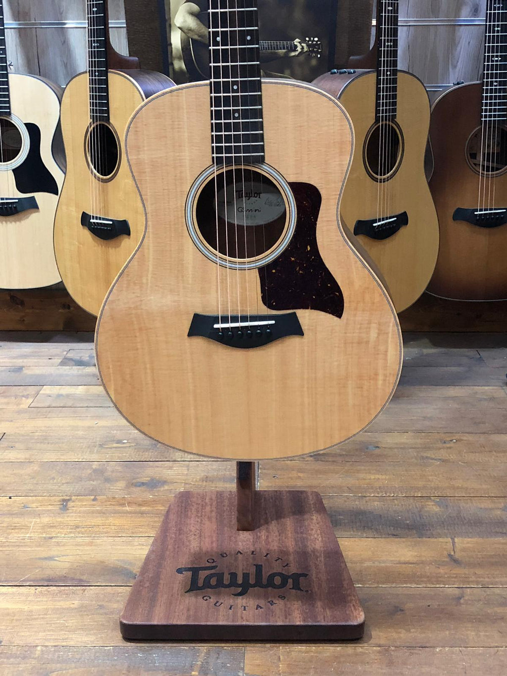 Taylor Gs Mini E Walnut Acoustic Guitar