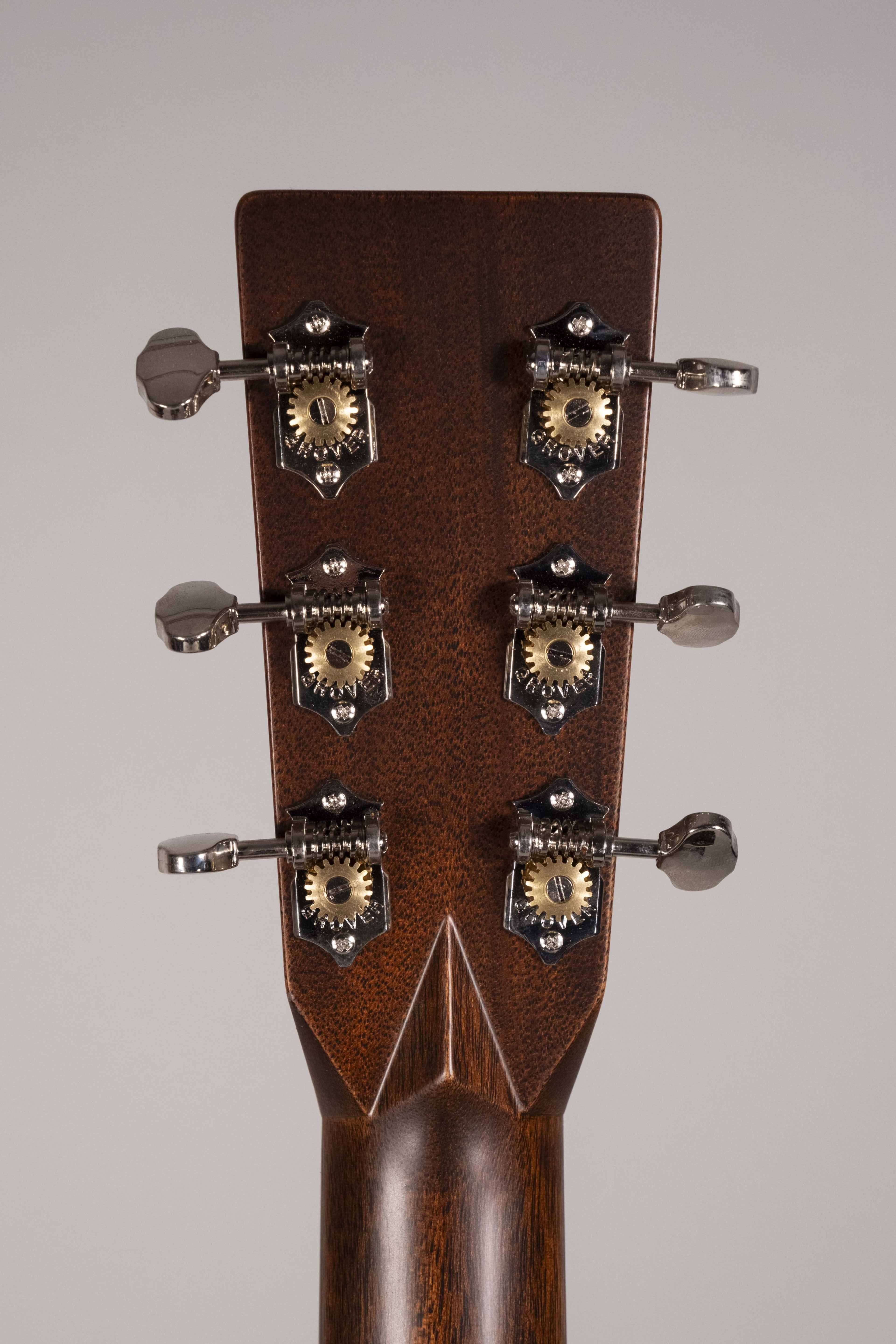 Martin & Co. OM-28E Reimagined LR Baggs Anthem