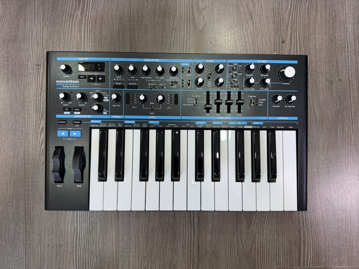 Novation Bass Station II Usata con Accessori