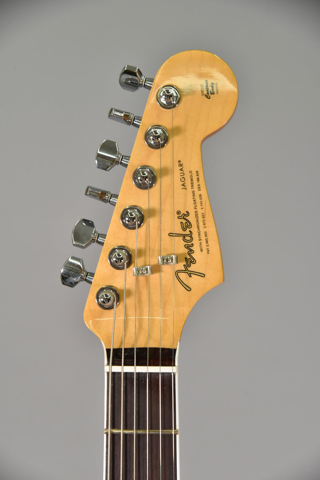 Fender Kurt Cobain Jaguar 3-Color Sunburst