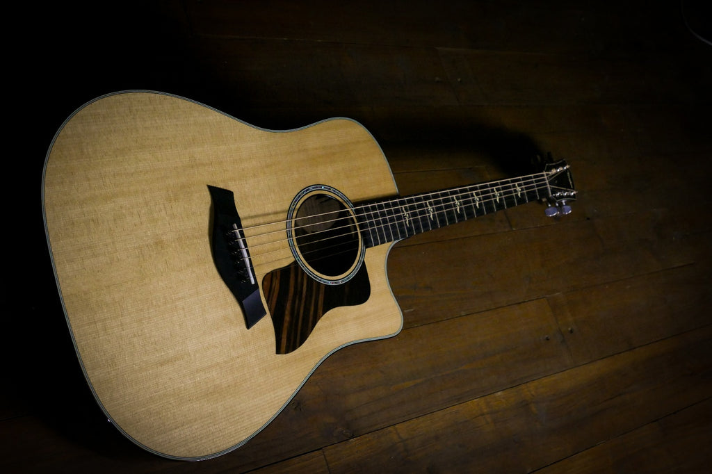 Taylor 610Ce Dreadnought Acoustic Guitar