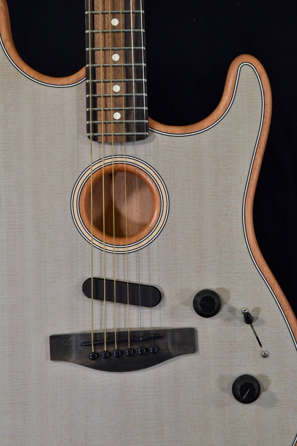 Fender American Acoustasonic Stratocaster Transparent Sonic Blue