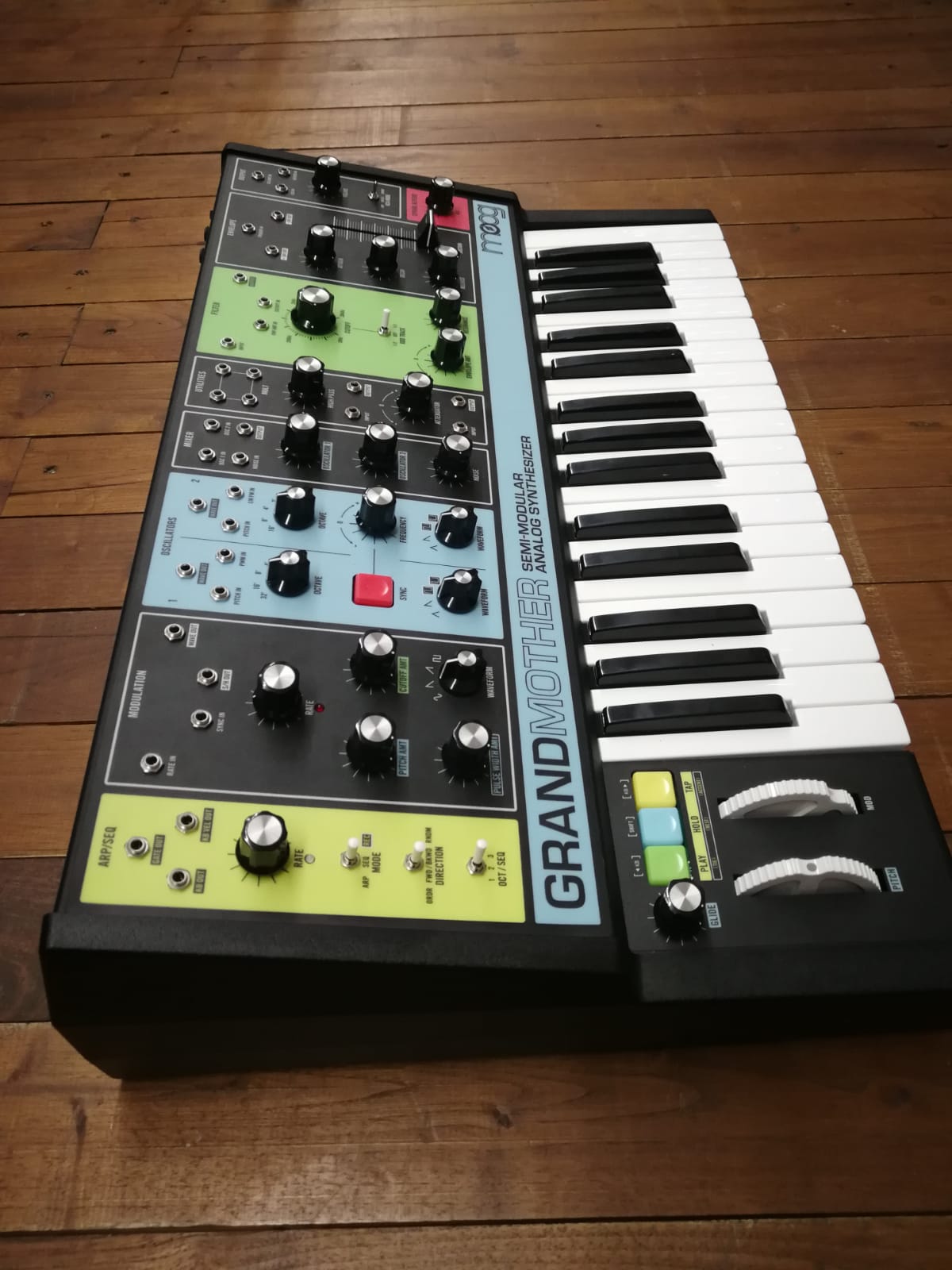 Moog Grandmother