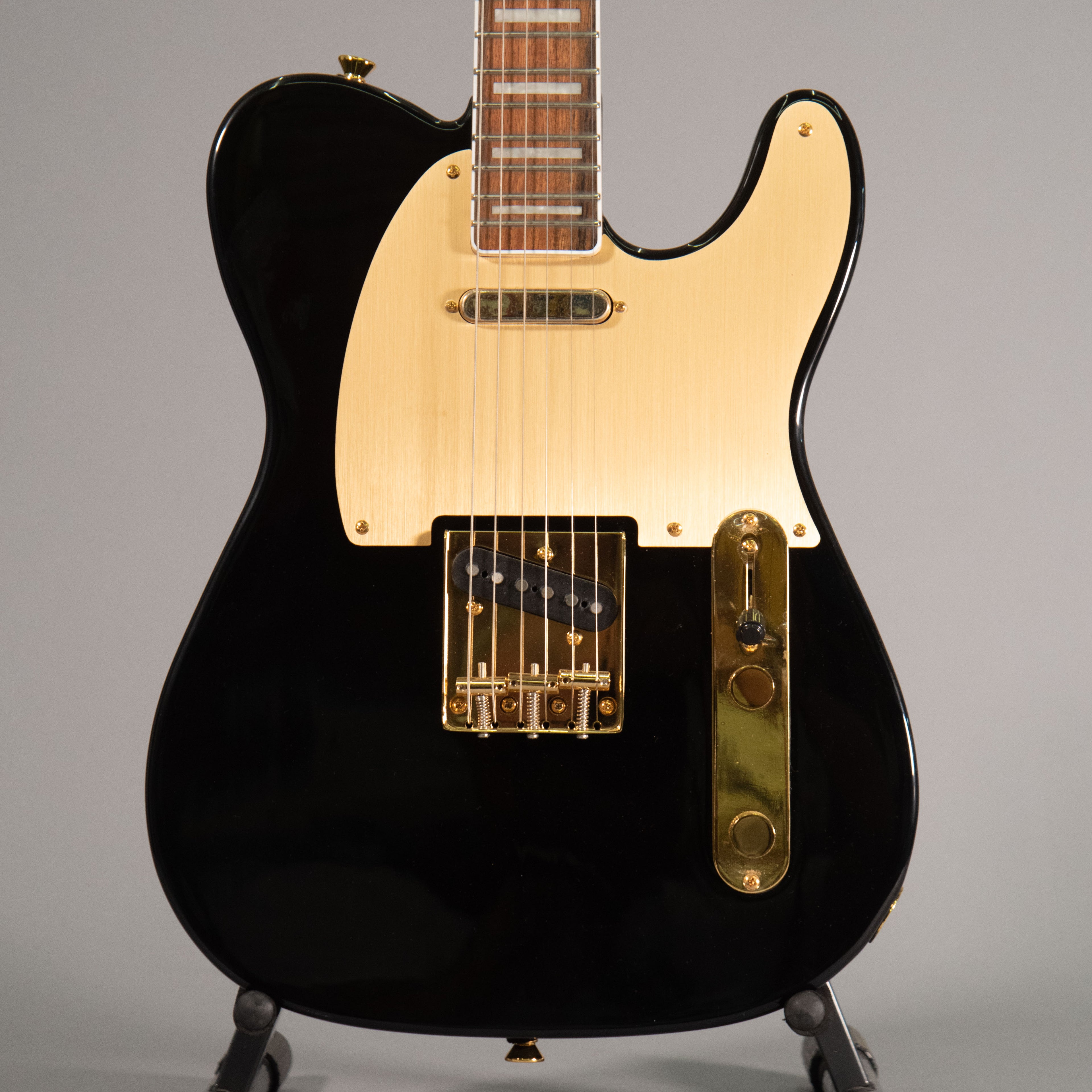 Squier 40Th Anniversary Telecaster Gold Anodized Pickguard Black