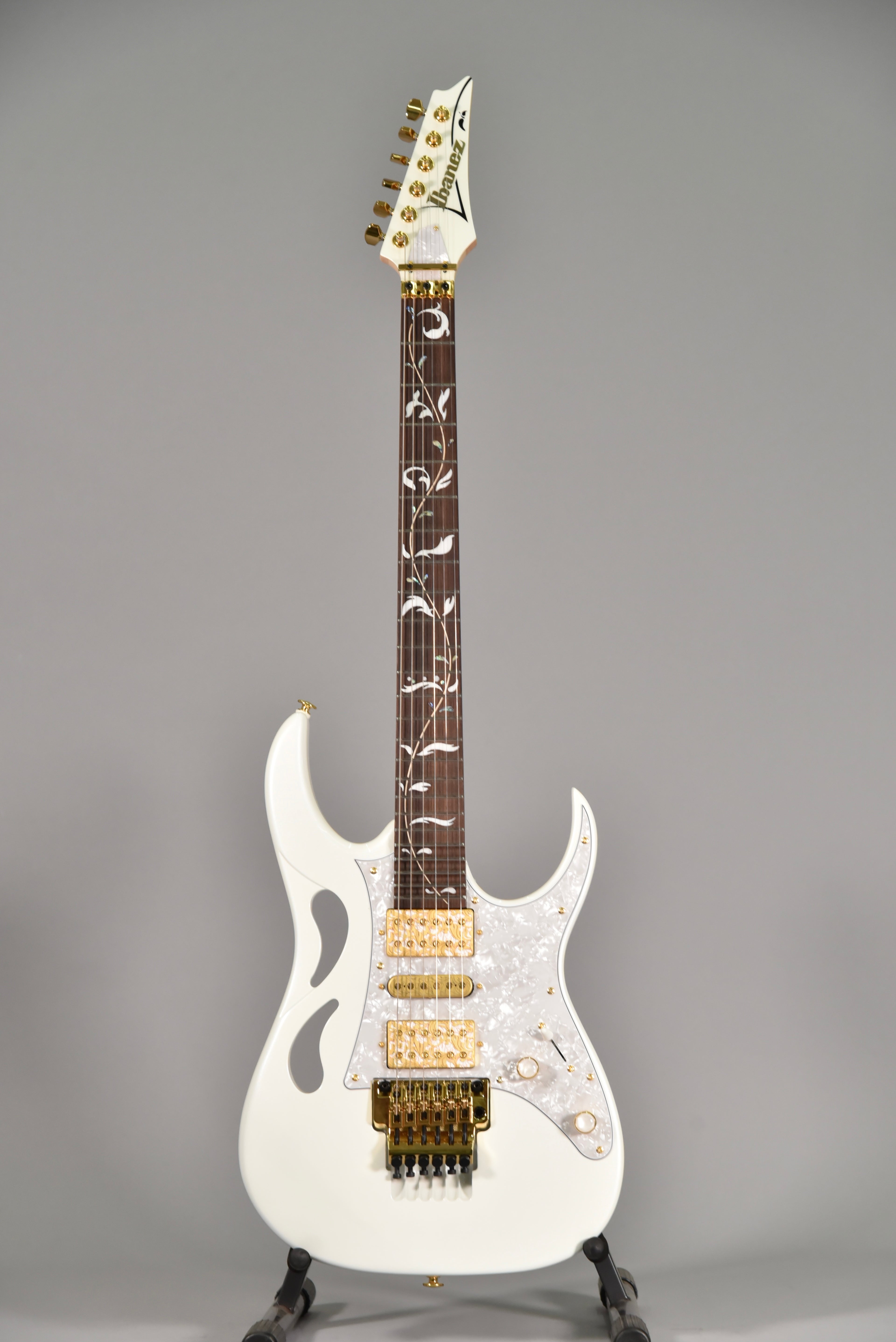 Ibanez Steve Vai Pia3761 Stallion White Con Case