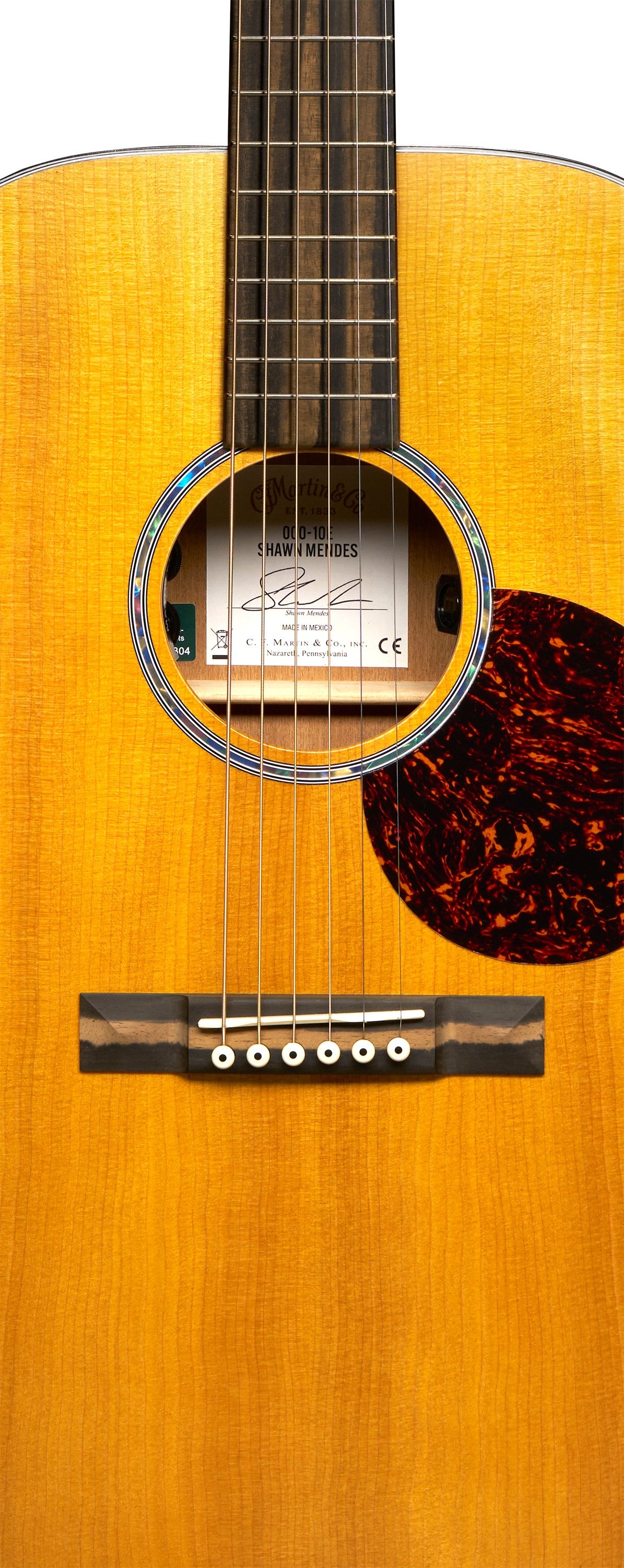 C.F. Martin & Co. 000-10e Shawn Mendes