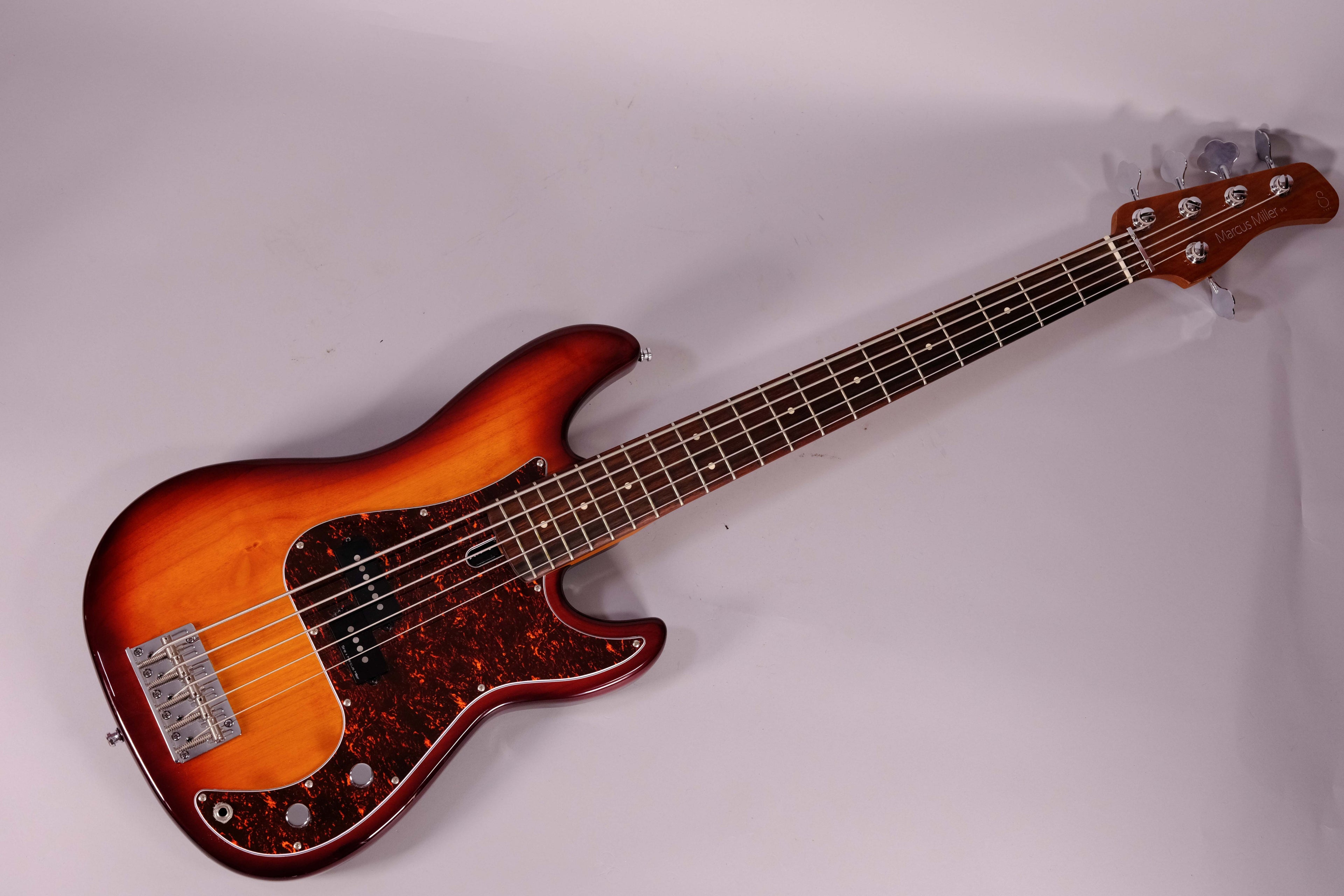 marcus miller P5 sunburst usato