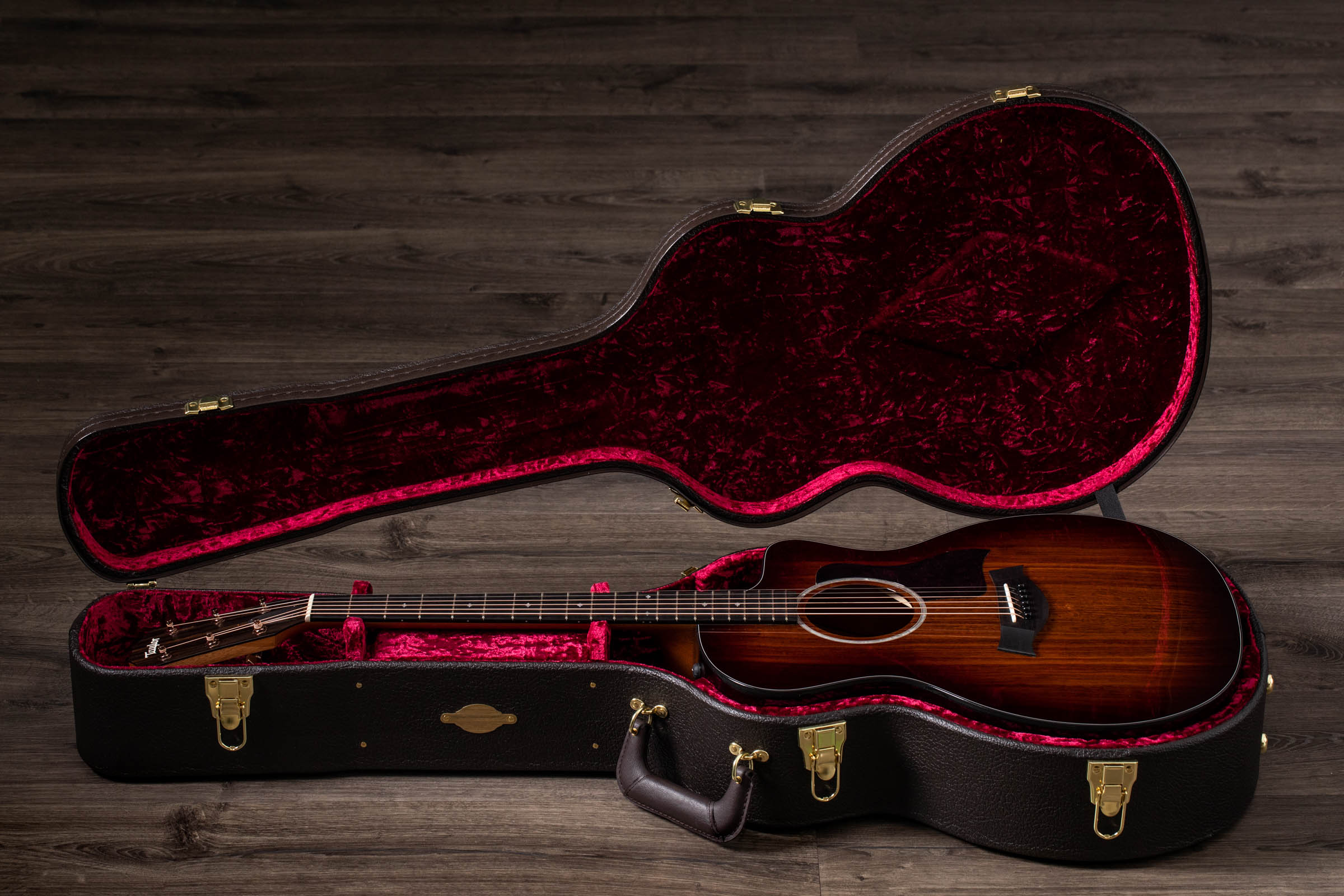 Taylor 224Ce-K Dlx Chitarra Acustica