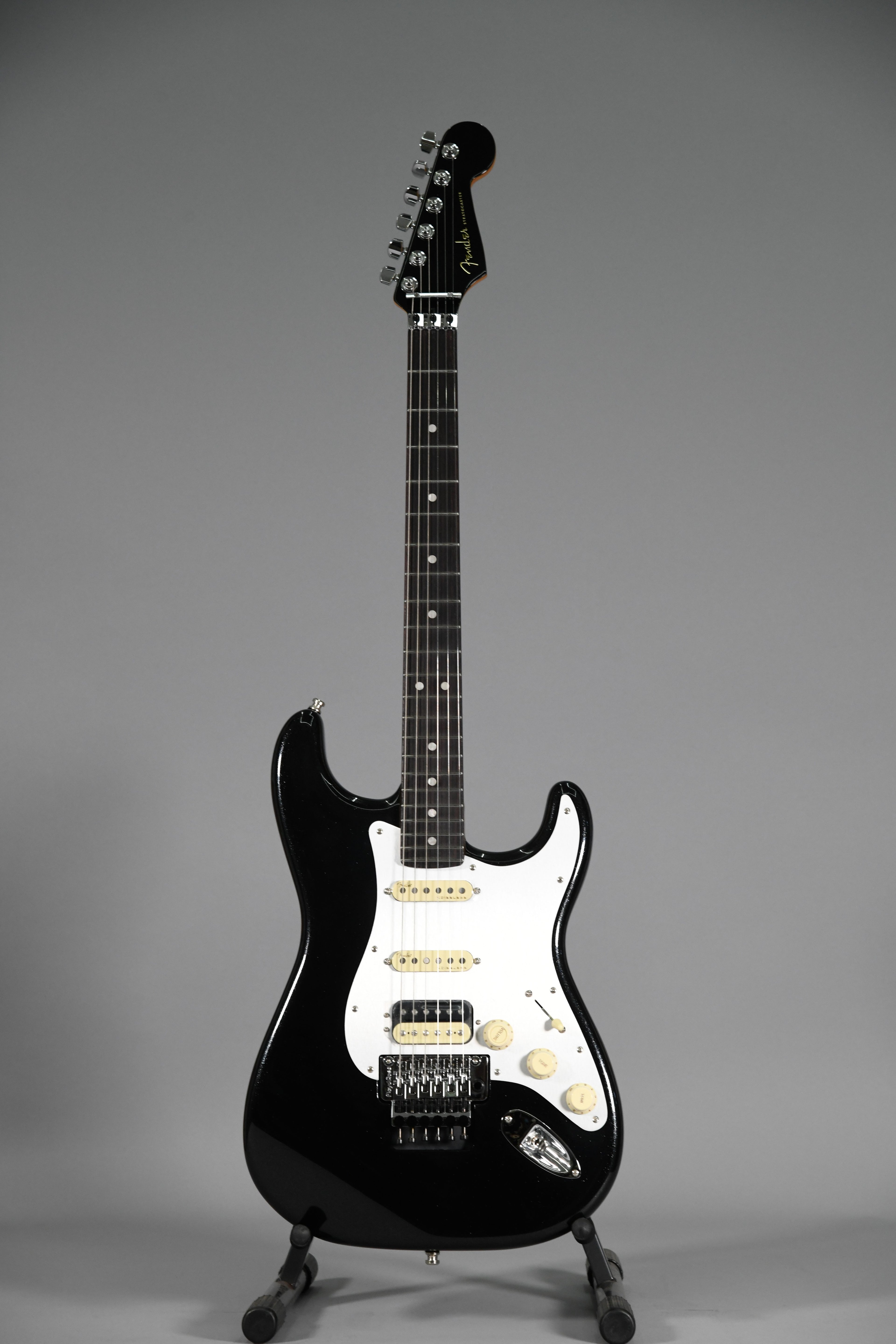 Fender American Ultra Luxe Stratocaster Hss Floyd Rose Mystic Black