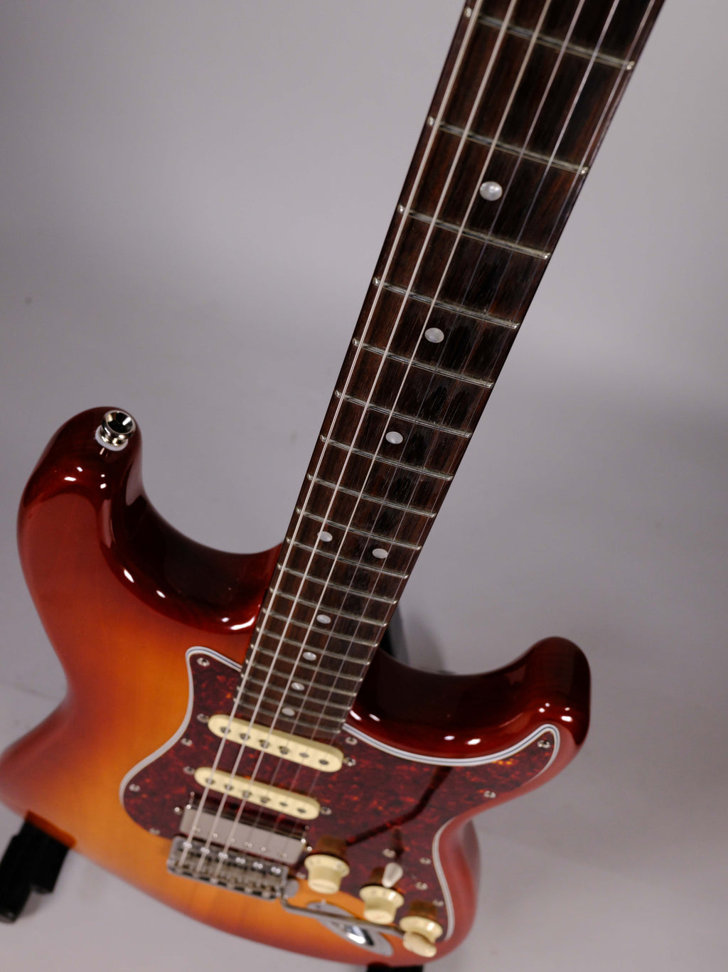 SQUIER STRATO CL. VIBE HSS 60 LTD USATA
