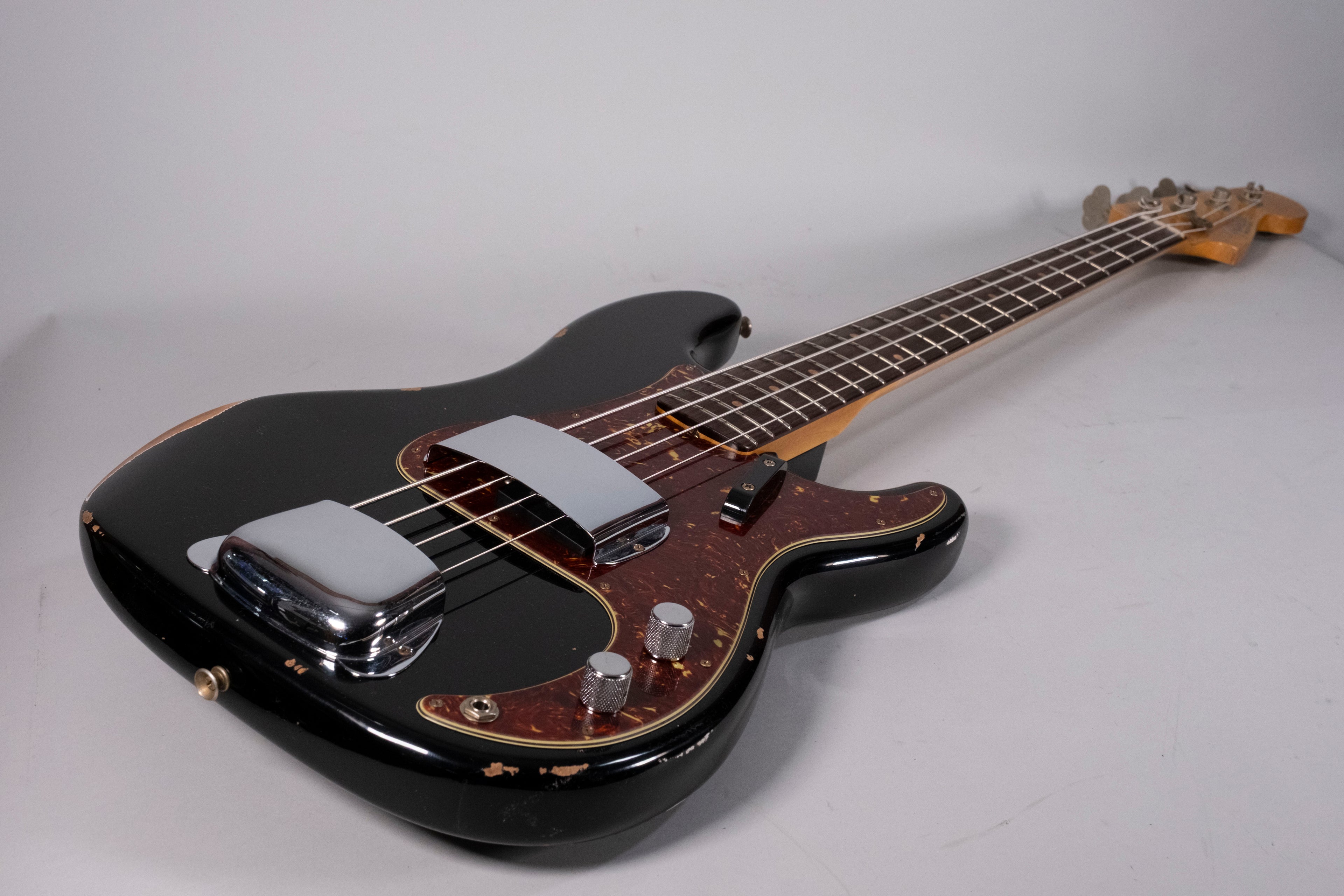 Fender Custom Shop Limited `62 Precision Bass Relic Aged Black