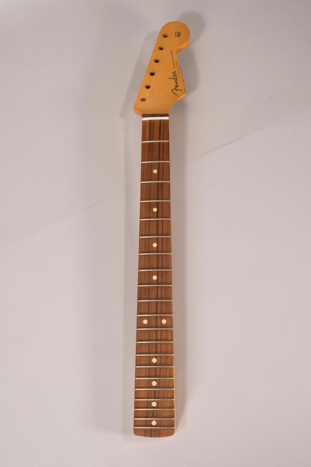 Fender Road Worn 60s Stratocaster Manico 21 Vintage Tall Frets Pau Ferro