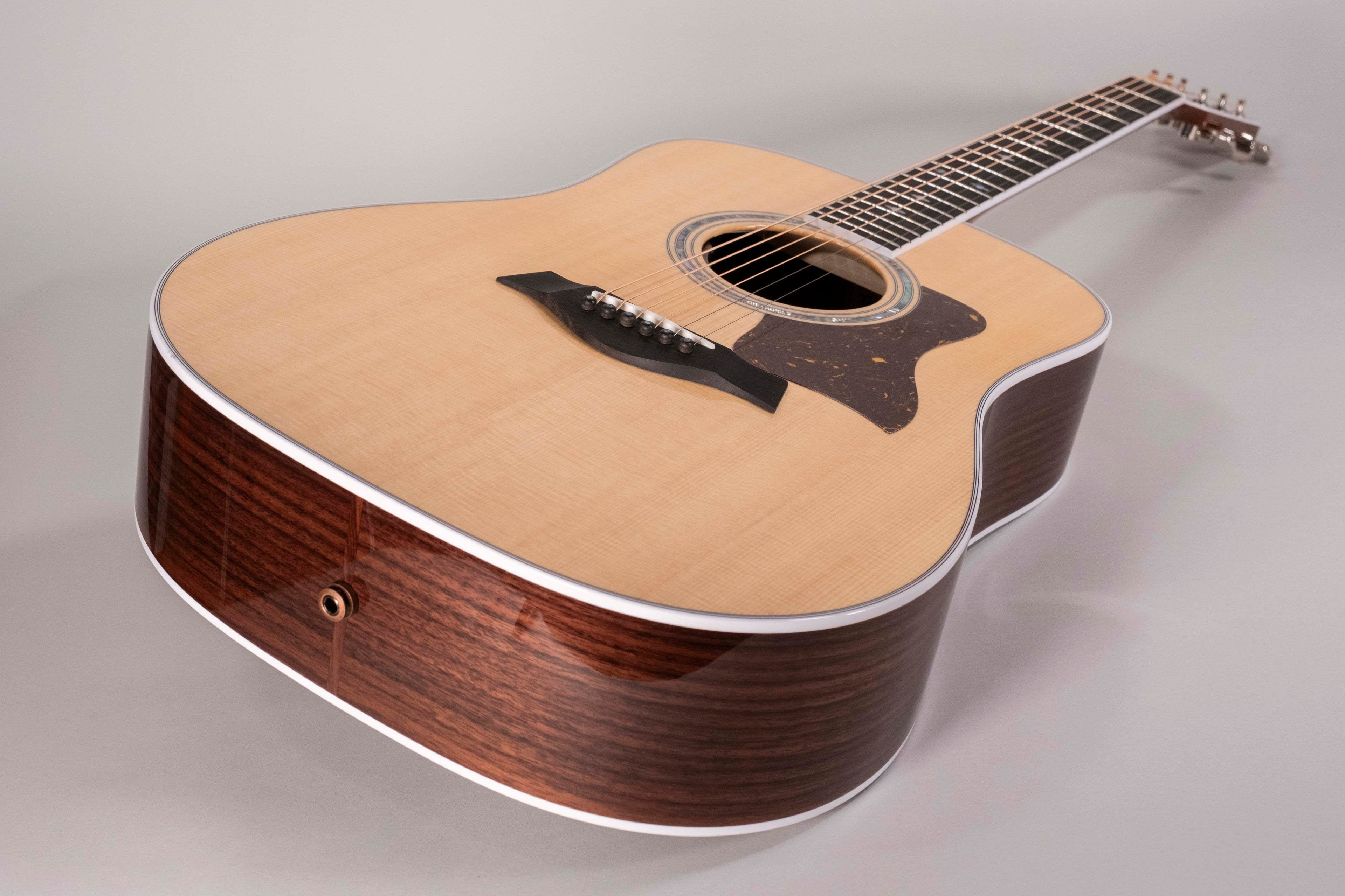 Taylor 810E Legacy
