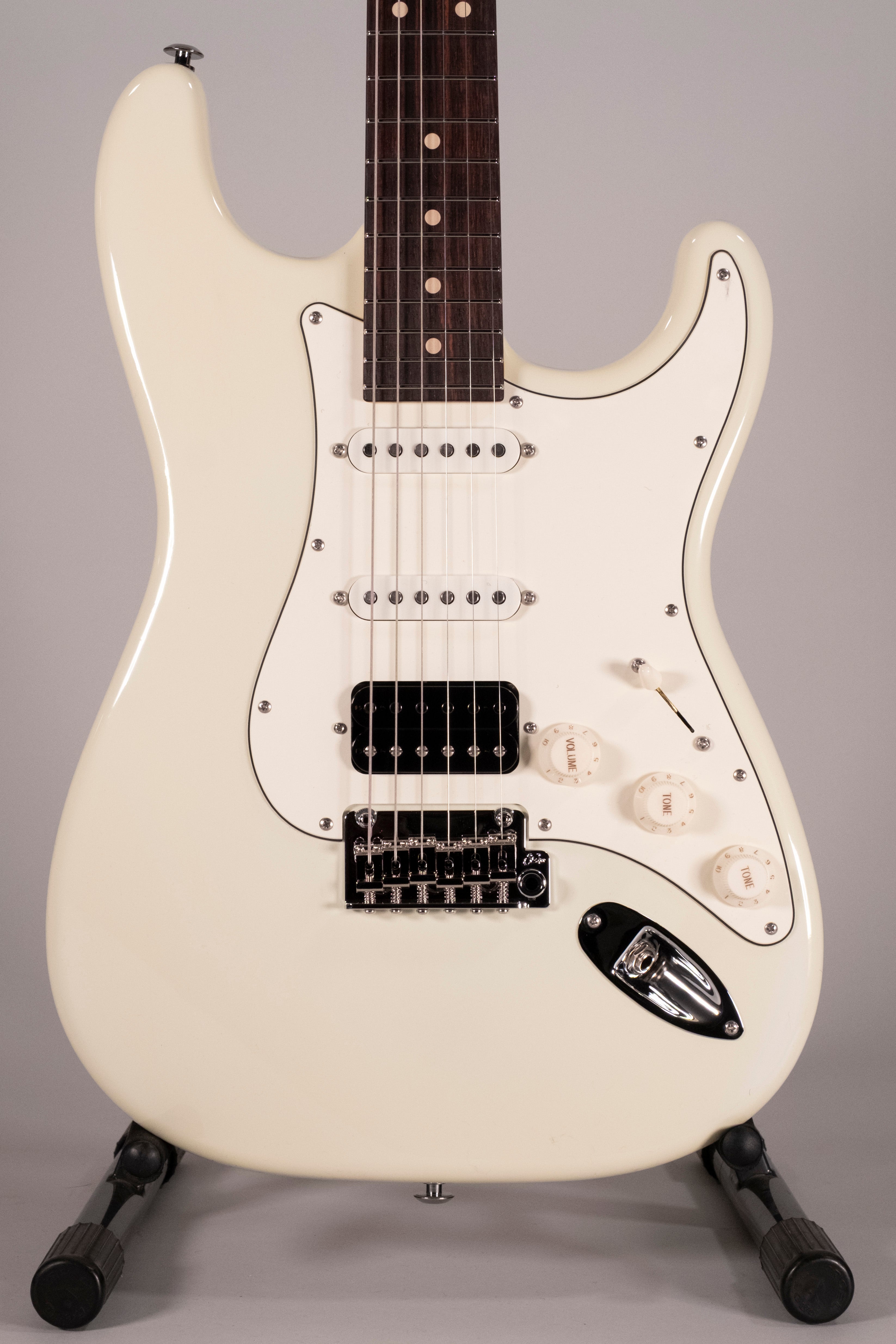Suhr Classic s antique olympic white rw hss