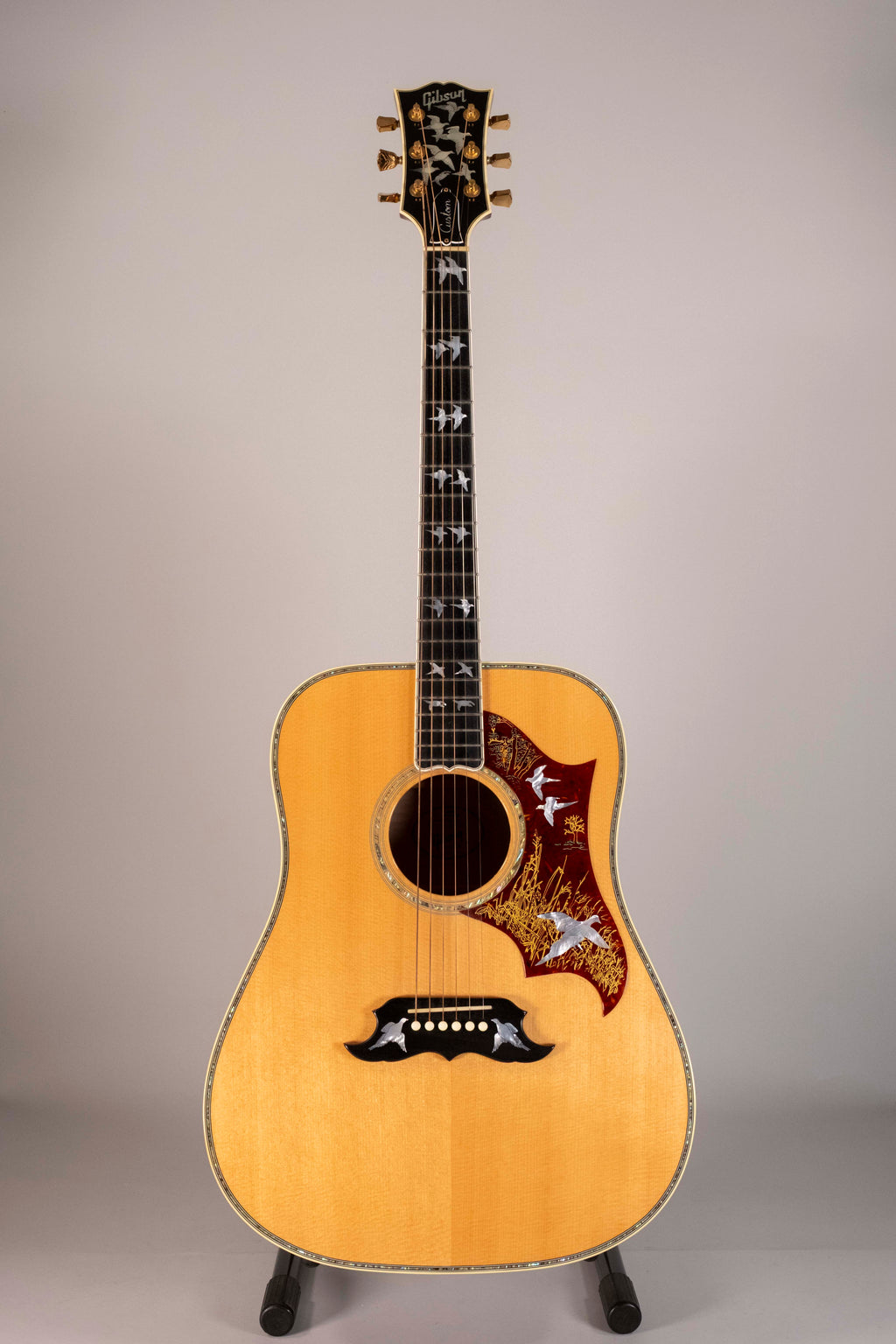 GIBSON DOVE IN FLYGHT USATA